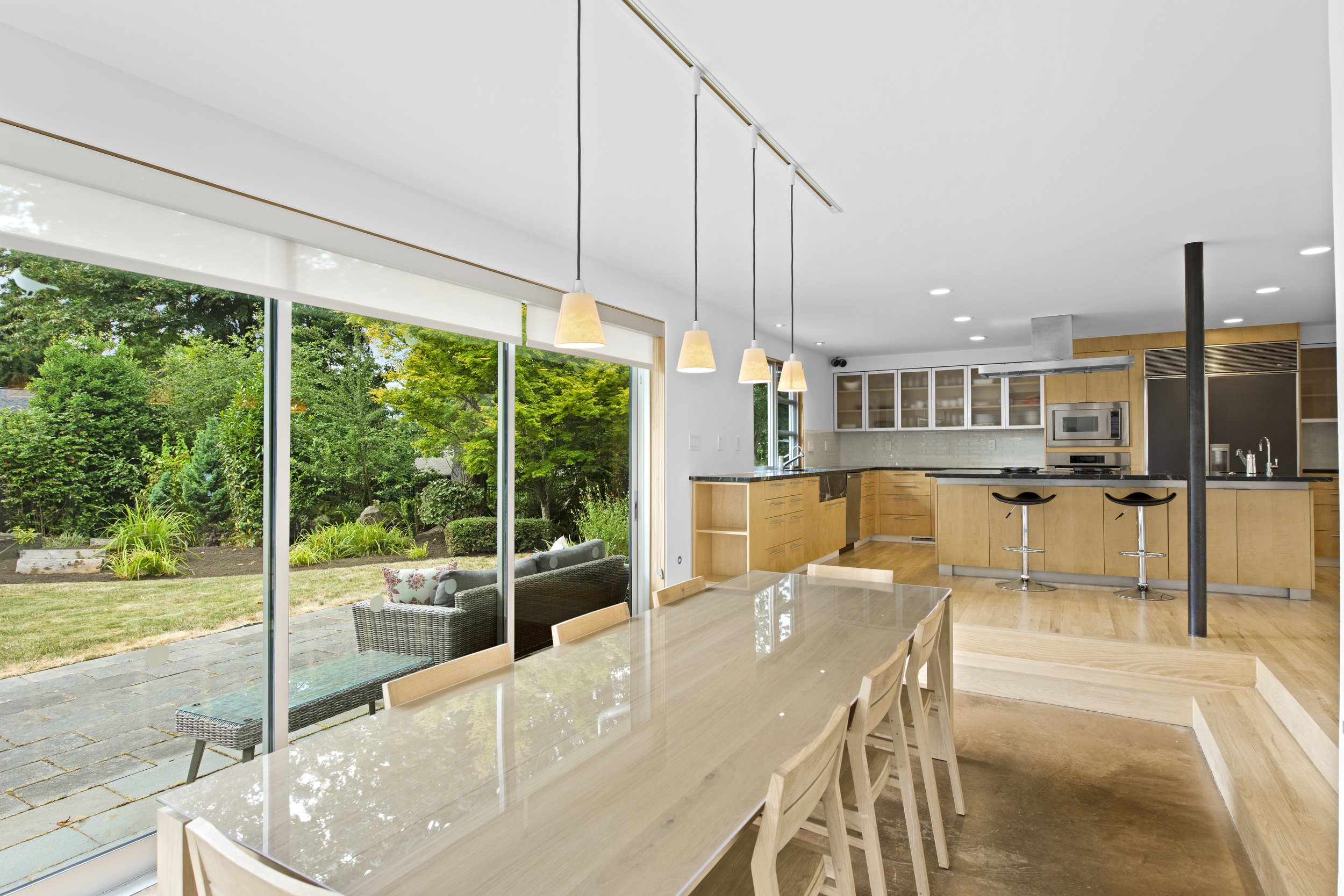 dining room 2.jpg