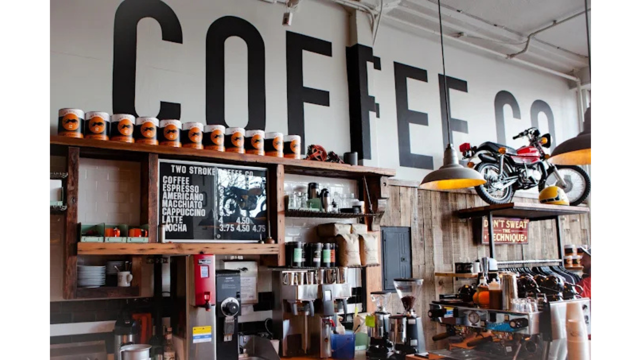 Horario de atención al público del Distrito 2 en Two Stroke Coffee Co.