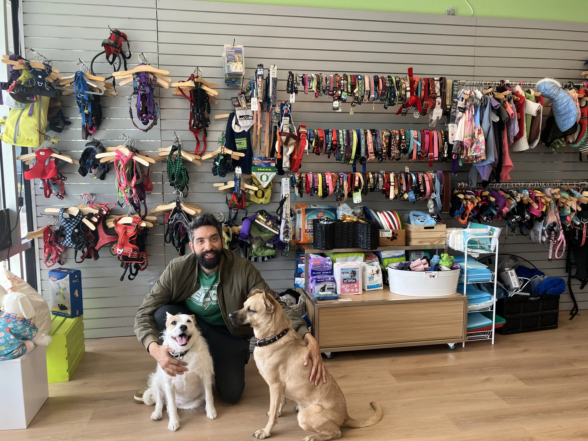 Spotlight: Secondhand Pet Supply