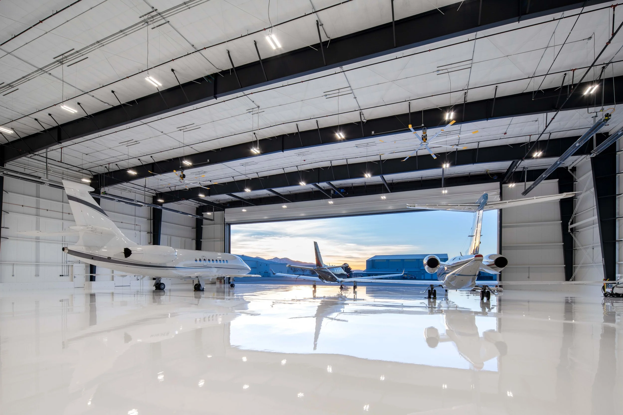 Private Hanger-38.jpg