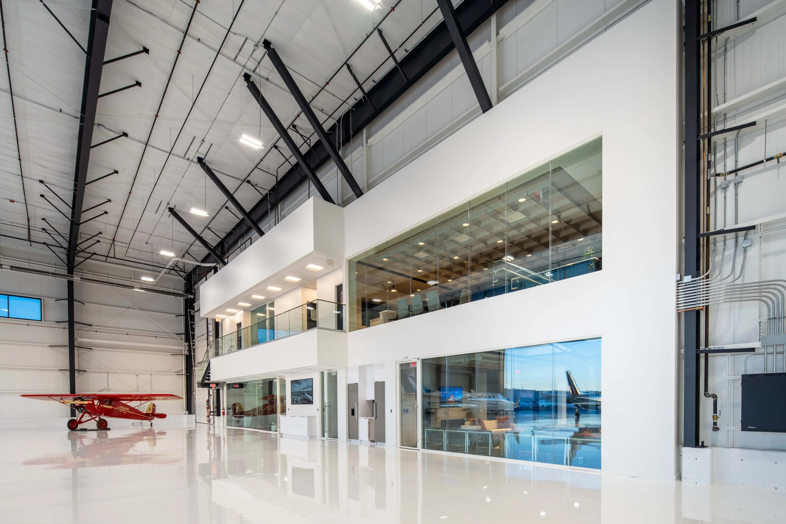 Private Hanger-37.jpg