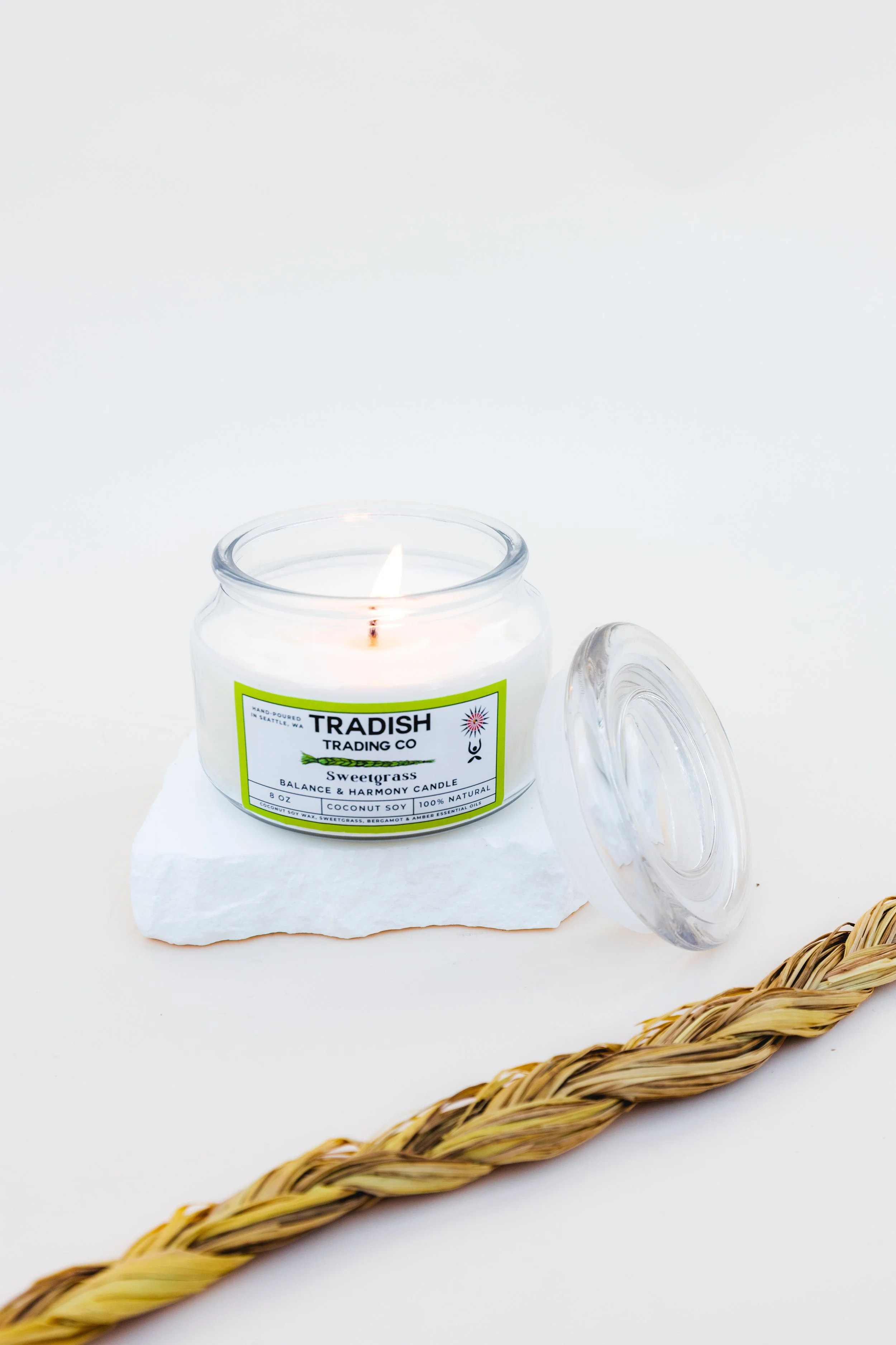 SWEETGRASS Tradish Candle