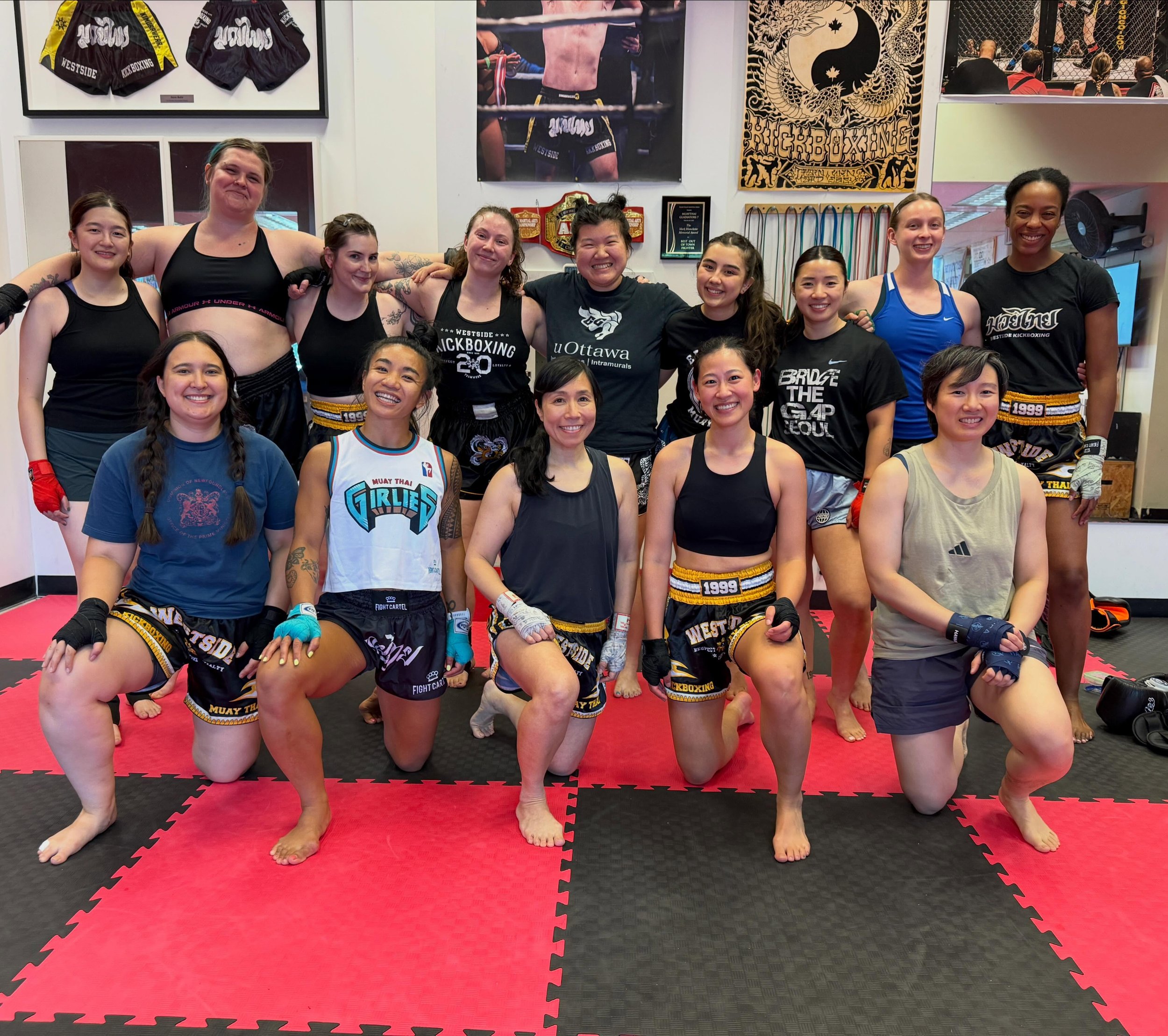 Thanks @eastvanmuaythai for coming over for another amazing Women&rsquo;s Sparring Session!! Sharing, laughing and a little bit of fun &amp; friendly Friday night face punching!! 

Grateful for our friendship with such a like minded team!!