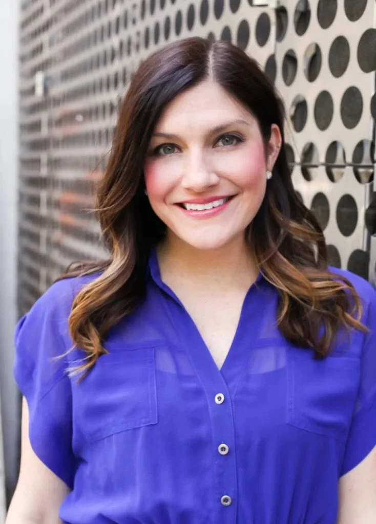 Headshot+PP+copy copy.jpg