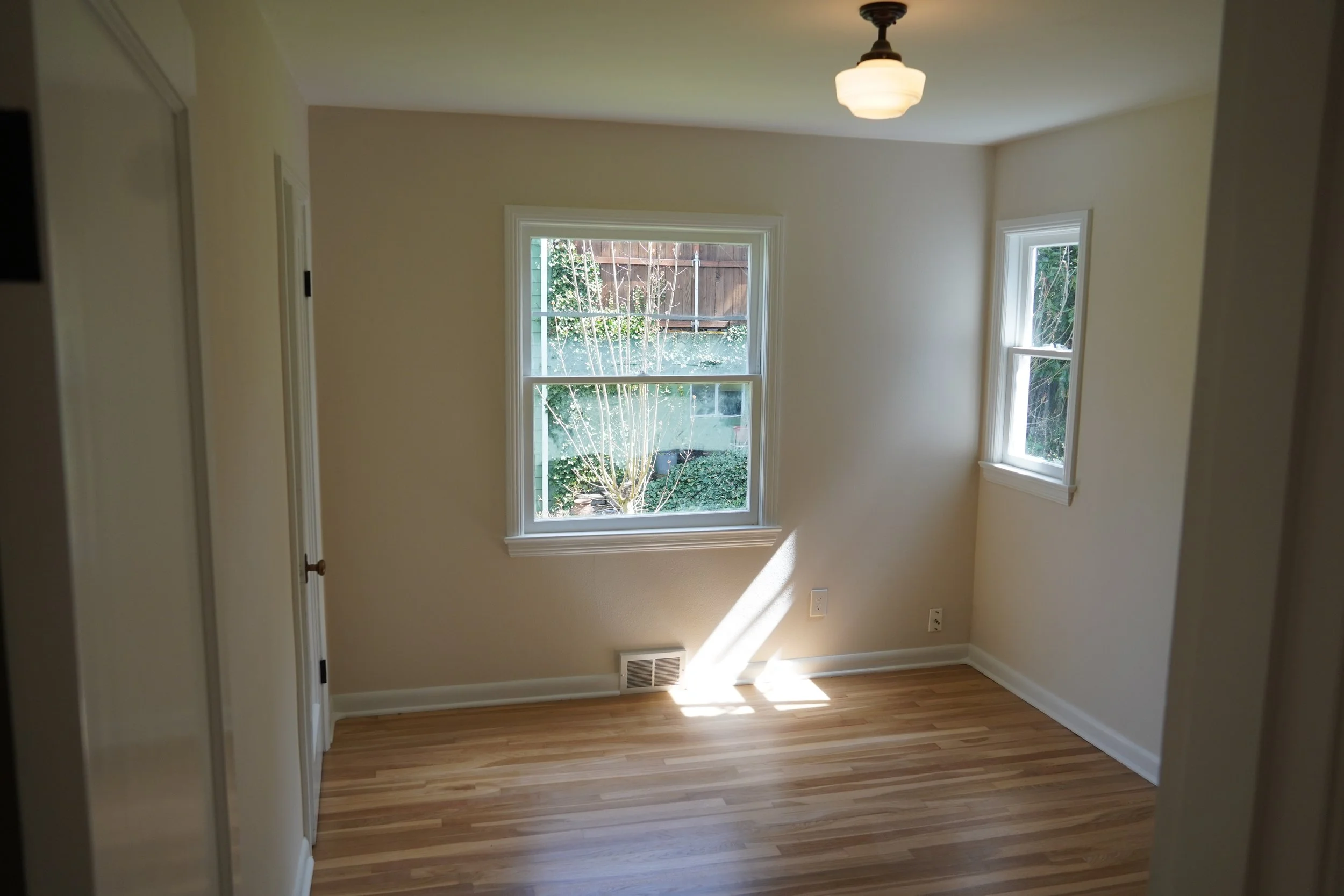 Interior painting in Thousand Oaks California.  We painted the walls ceilings and trim in this bedroom that had gone many years without receiving any painting.