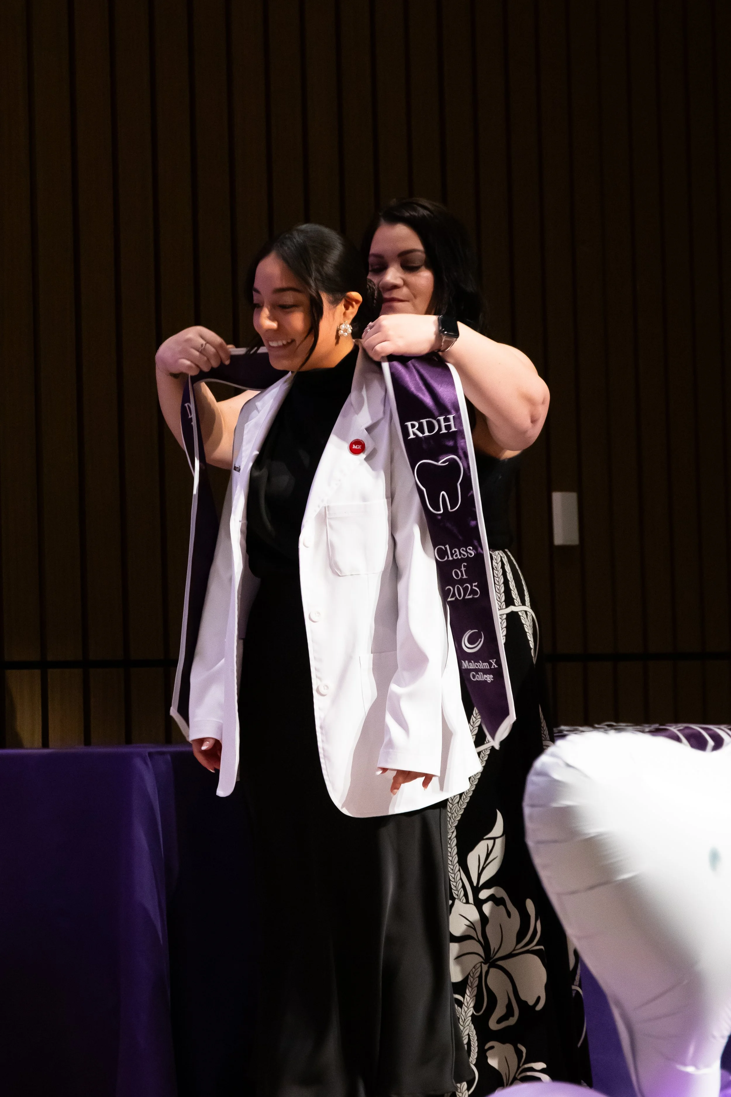 Dental Grad CeremoyA-9418.jpg