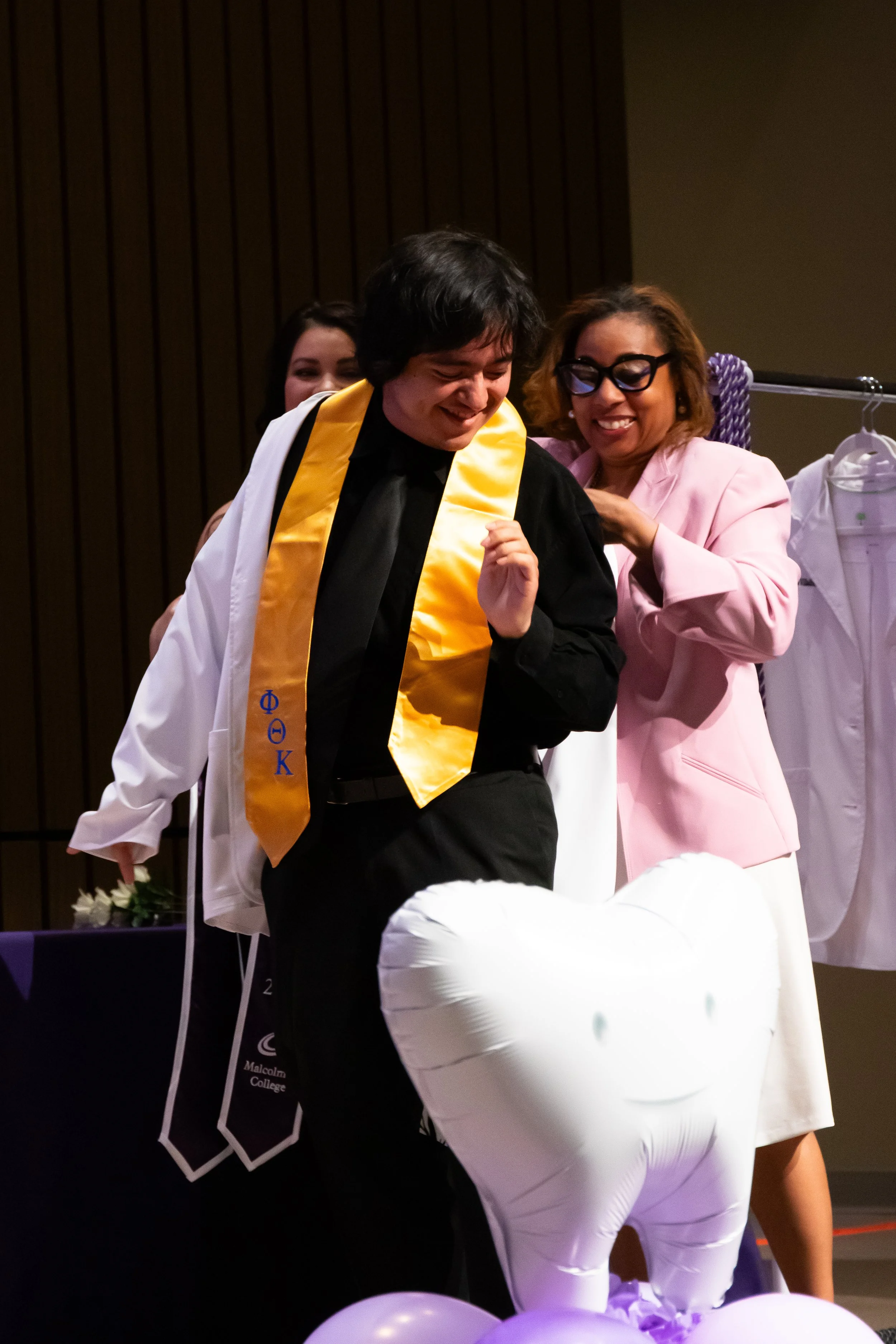 Dental Grad CeremoyA-9465.jpg