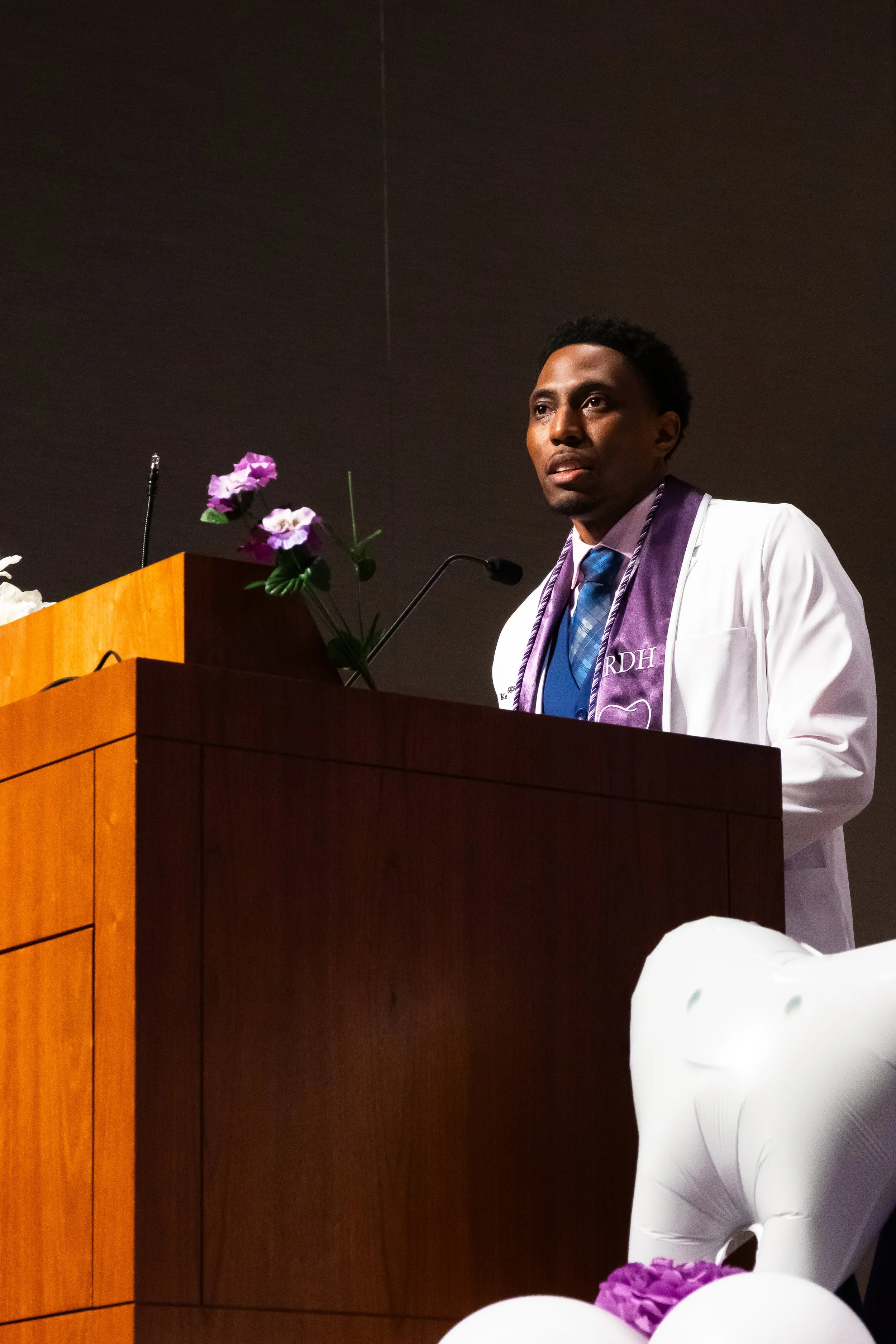 Dental Grad CeremoyA-9556.jpg