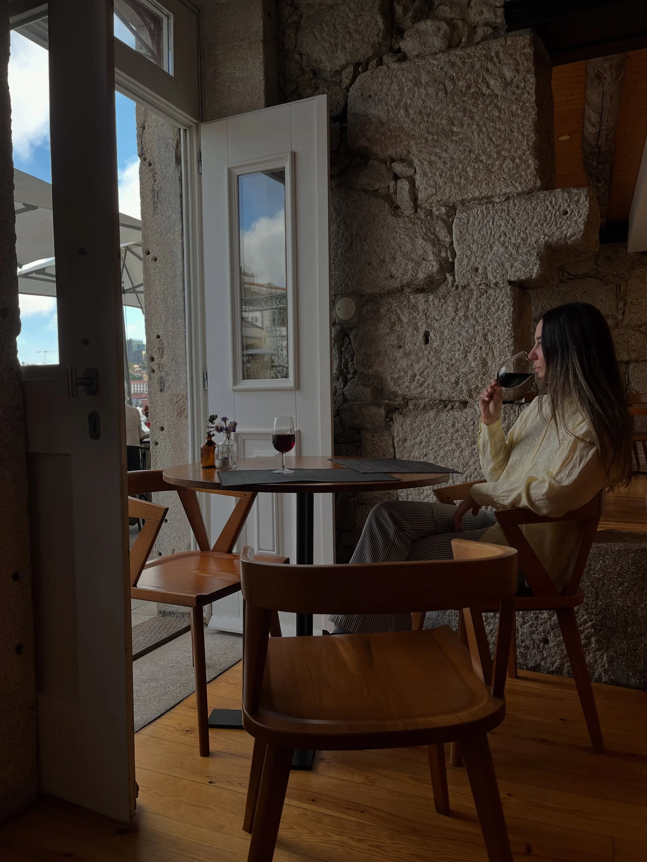 Naturopath in Porto. Kinda sorta food blog ?? 

You guys! I&rsquo;m just blown away by the food culture here. It&rsquo;s diverse, healthy, sustainable, accessible, meaningful. We visited many epic zones but 2 in particular really impressed the naturo