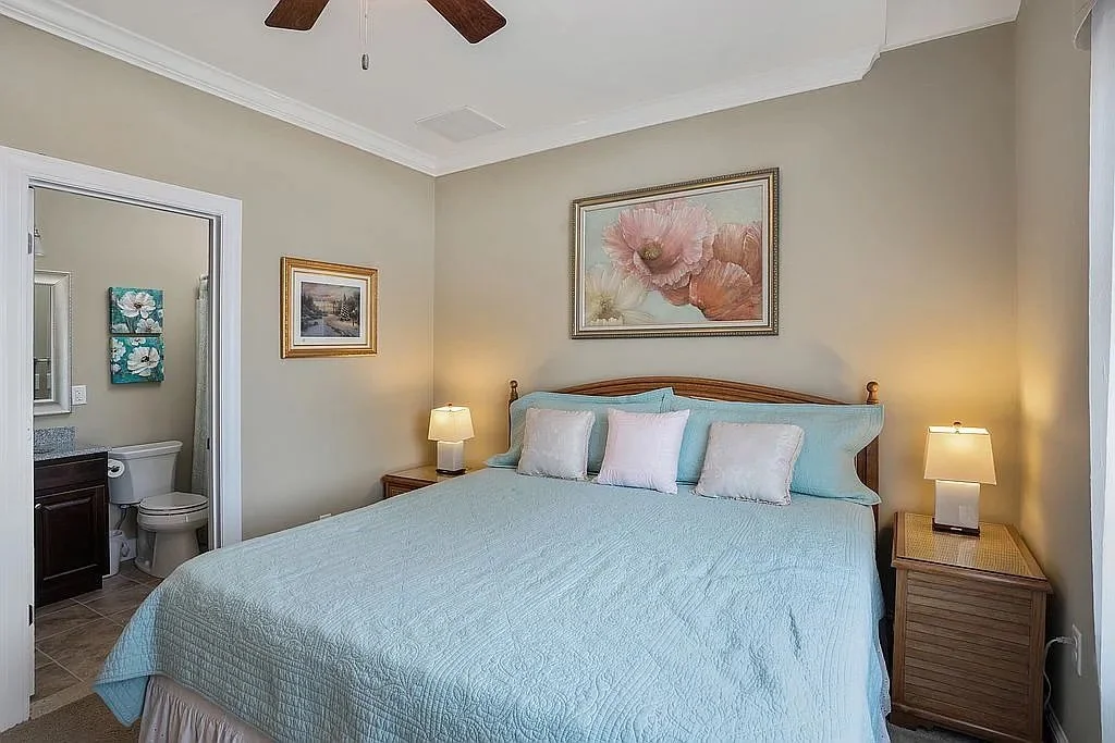 guest room 2.jpg