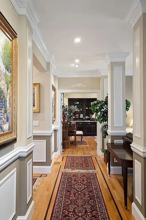 1st floor hallway.jpg
