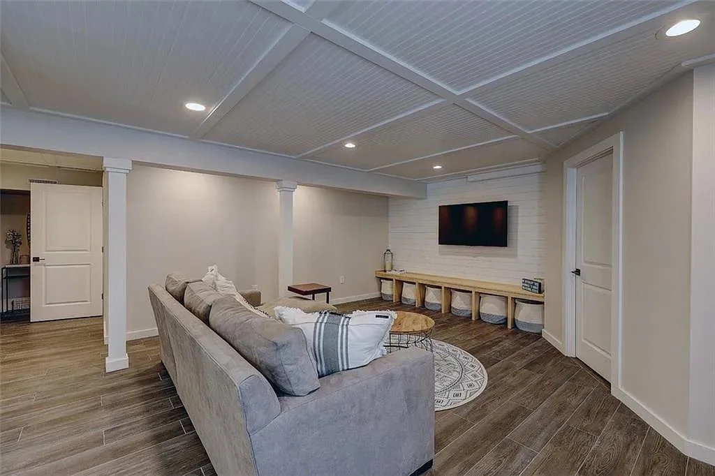 basement 2.jpg