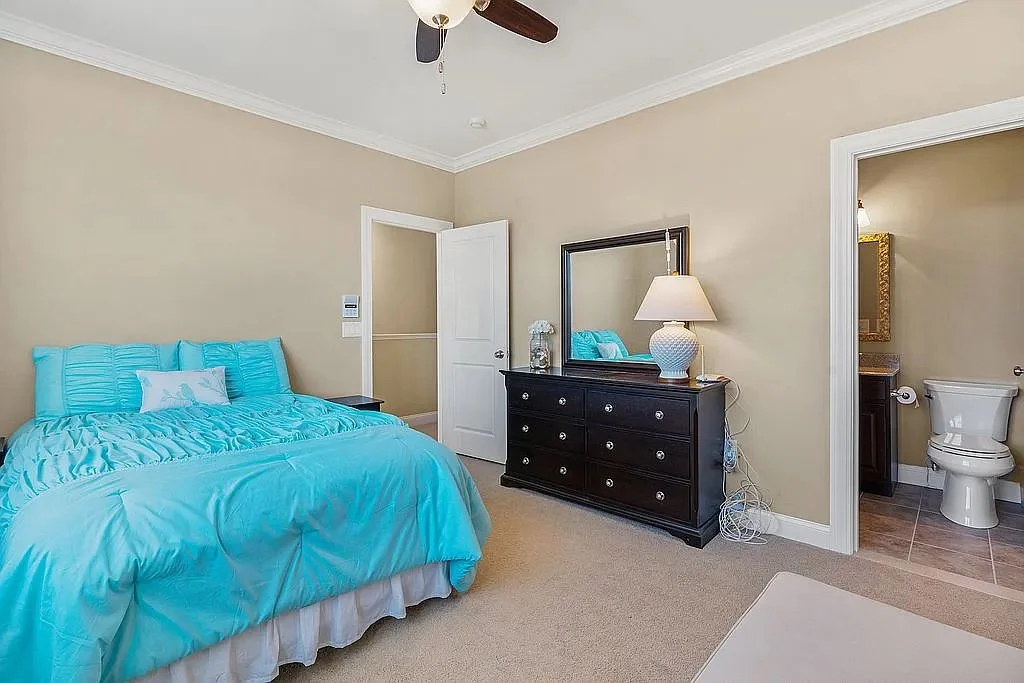bedroom suite 5.jpg