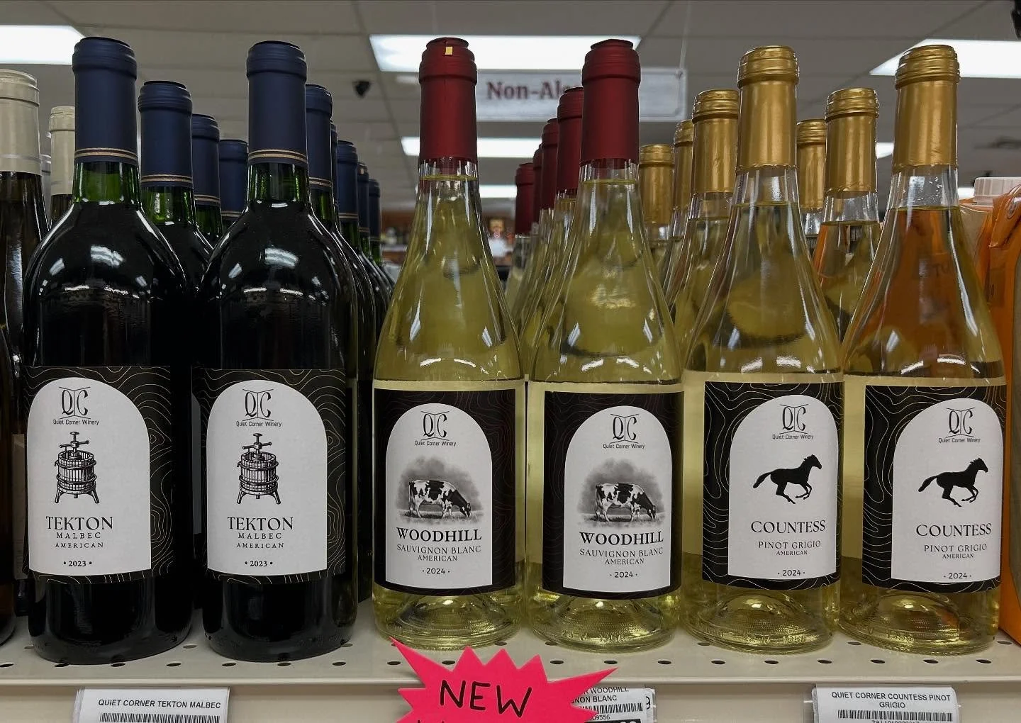 π Great News! π Brooklyn Northeast Wine & Spirits is now carrying our award-winning wines!
Just in time to stock up for the weekend — grab a bottle (or three) of:
π· Countess Pinot Grigio
π Woodhill Sauvignon Blanc
π· Tekton Malbec
All