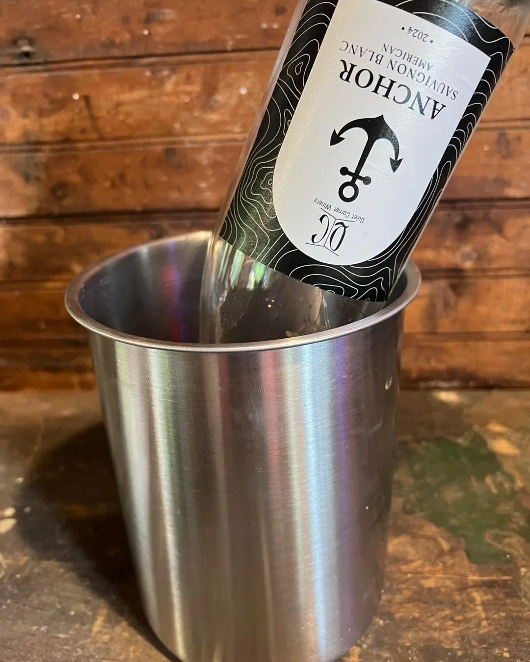 What a day at Quiet Corner Winery! π· Earlier this year, we introduced Anchor—an off-dry South African Sauvignon Blanc crafted for those who usually go for sweet wines. Its crisp, unique flavor made waves… and today, we sold the very la