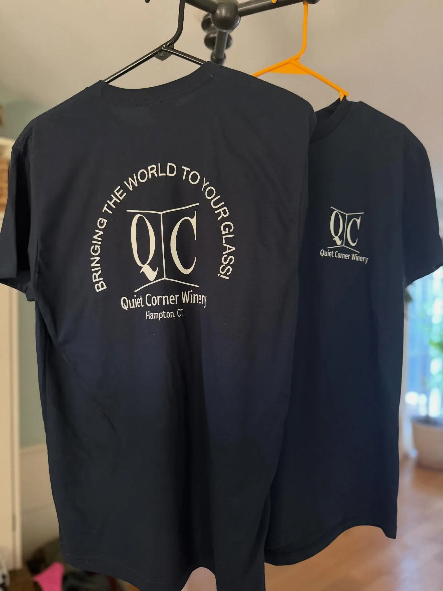 π The T-shirts are in — just in time for chili weather! ππ₯ Fall Club Members, you’re in luck — your membership comes with a FREE T-shirt! (Because wine tastes even better when you’re dressed for the season.) π·π
#QuietCor