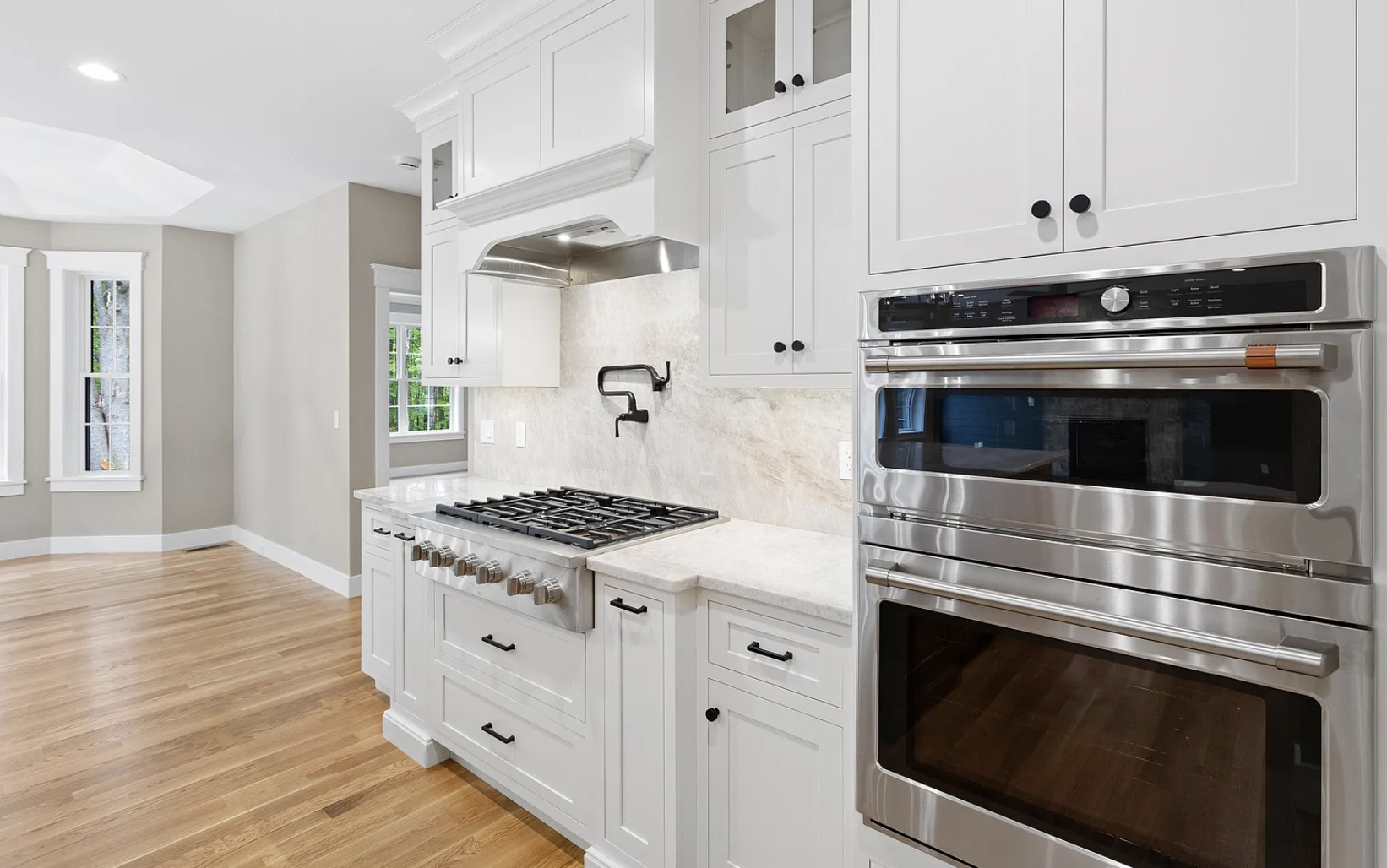 Shiloh - Polar White