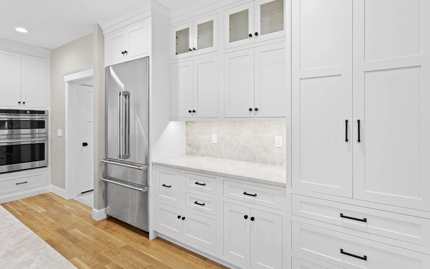 Shiloh - Polar White