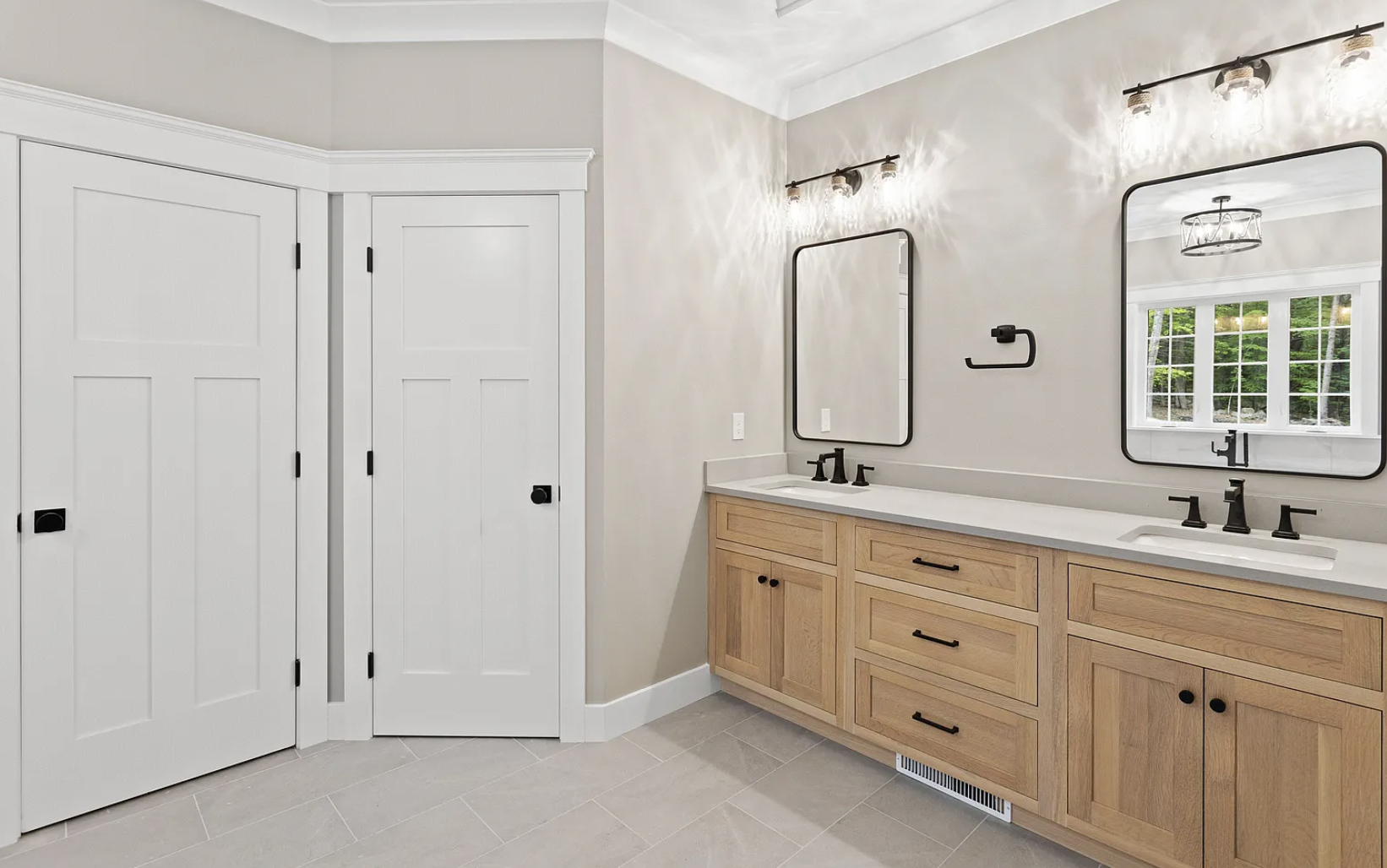 Shiloh - Quarter Sawn White Oak