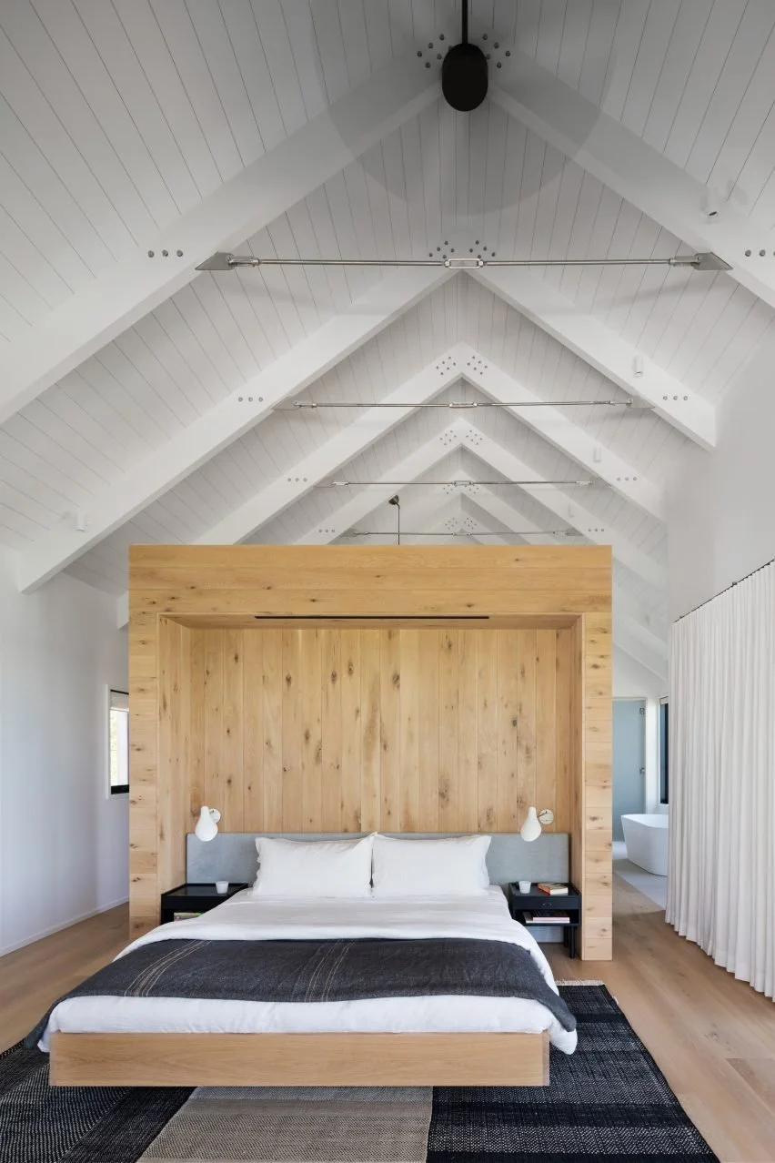 Residential interior at East Lake Montauk home, with lighting design by Tirschwell Lighting, designed by Robert Young.
