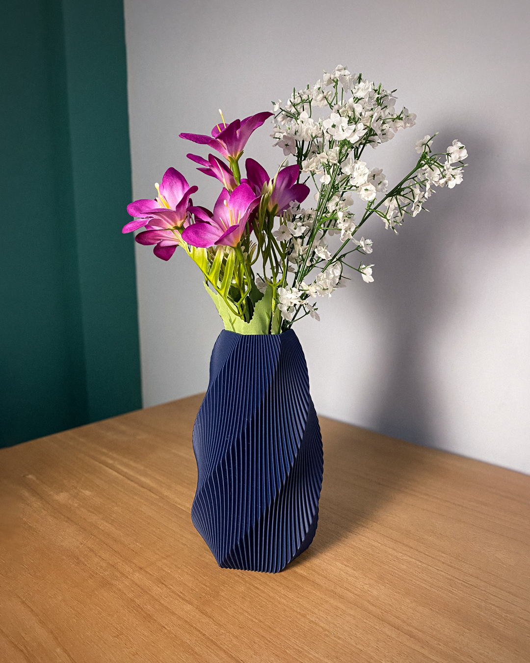 SOSO FLOWER VASE 1 1350.png