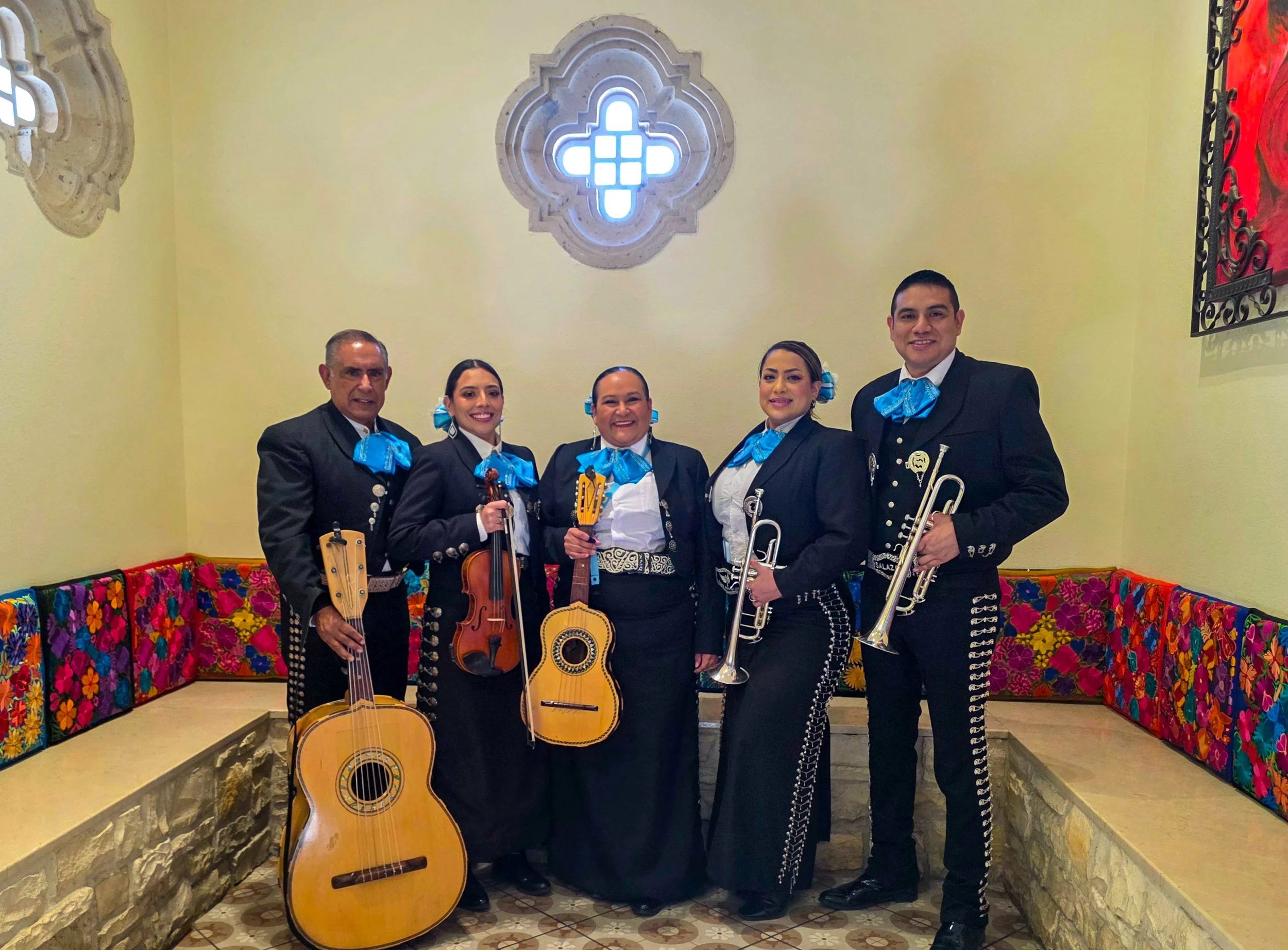 Mariachi Armonia 5-piece ensemble