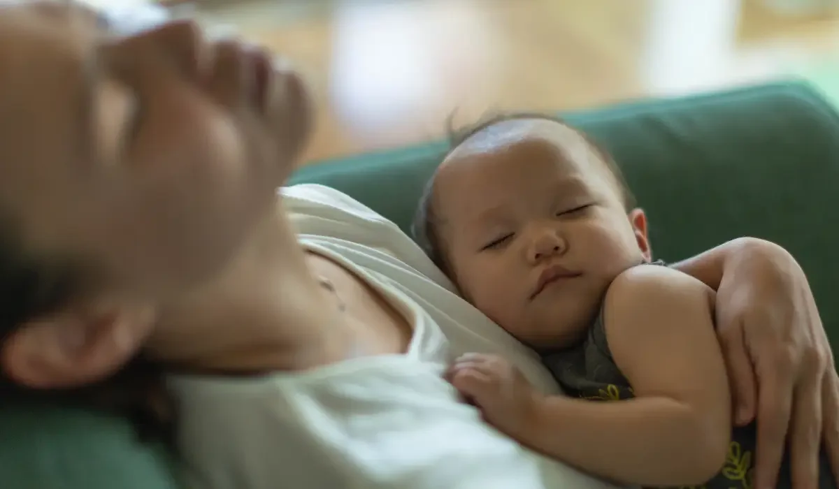 4 Ways to Support Your Partner With Postpartum Depression