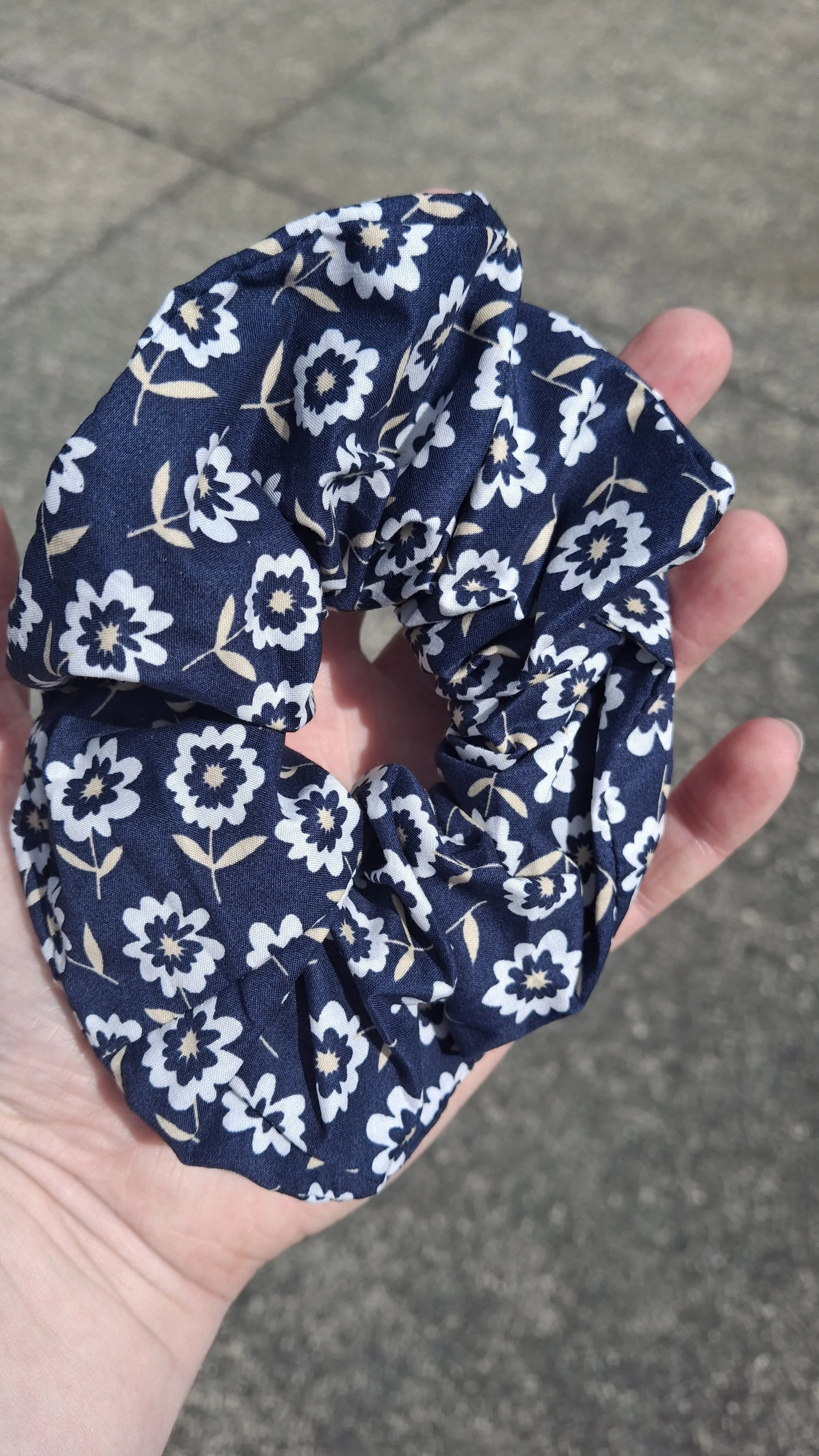 Scandi Inspired Floral Scrunchie