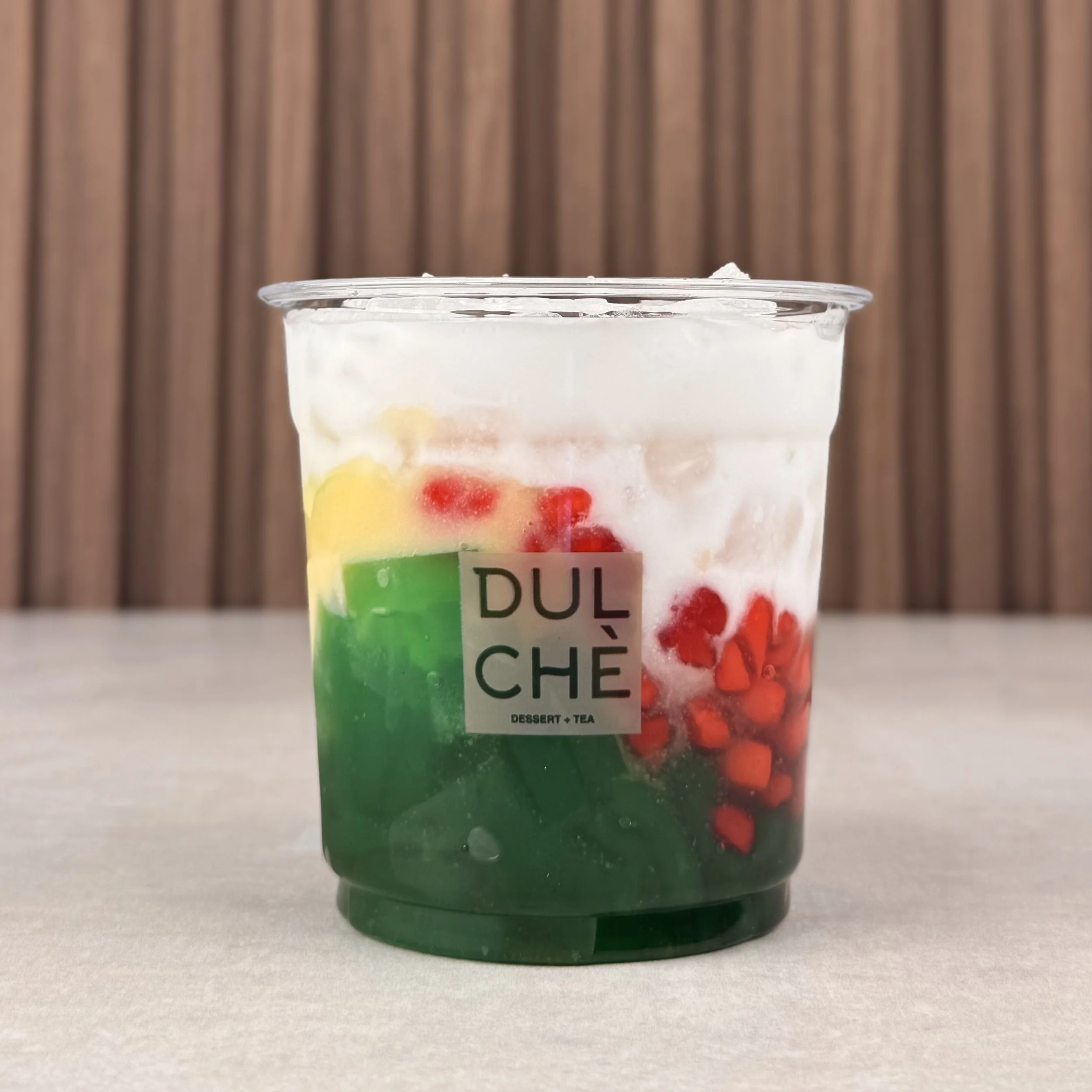 Tricolor - Chè Ba Màu.
Colorful, nostalgic, and so easy to love. Smooth, chewy, creamy, and refreshing with every spoonful. No beans - không có đậu.