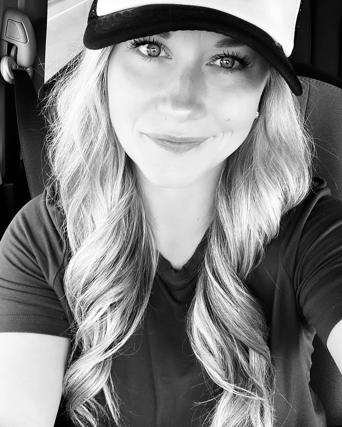 Hey, are you dating? I’m Dinah - and I created Intentional AF Dating because I was done with mixed signals, breadcrumbing, “no pressure” comments, awful dates, and “let’s see where this goes” energy. I wanted clari