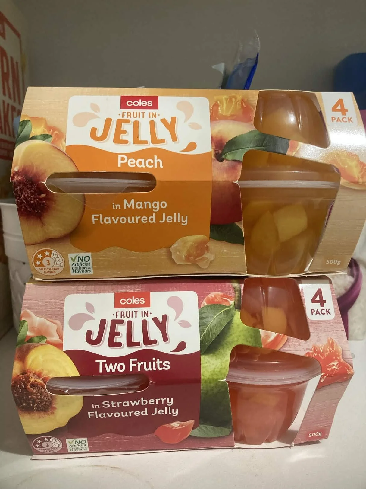 JELLY CUPS WITH FRUIT