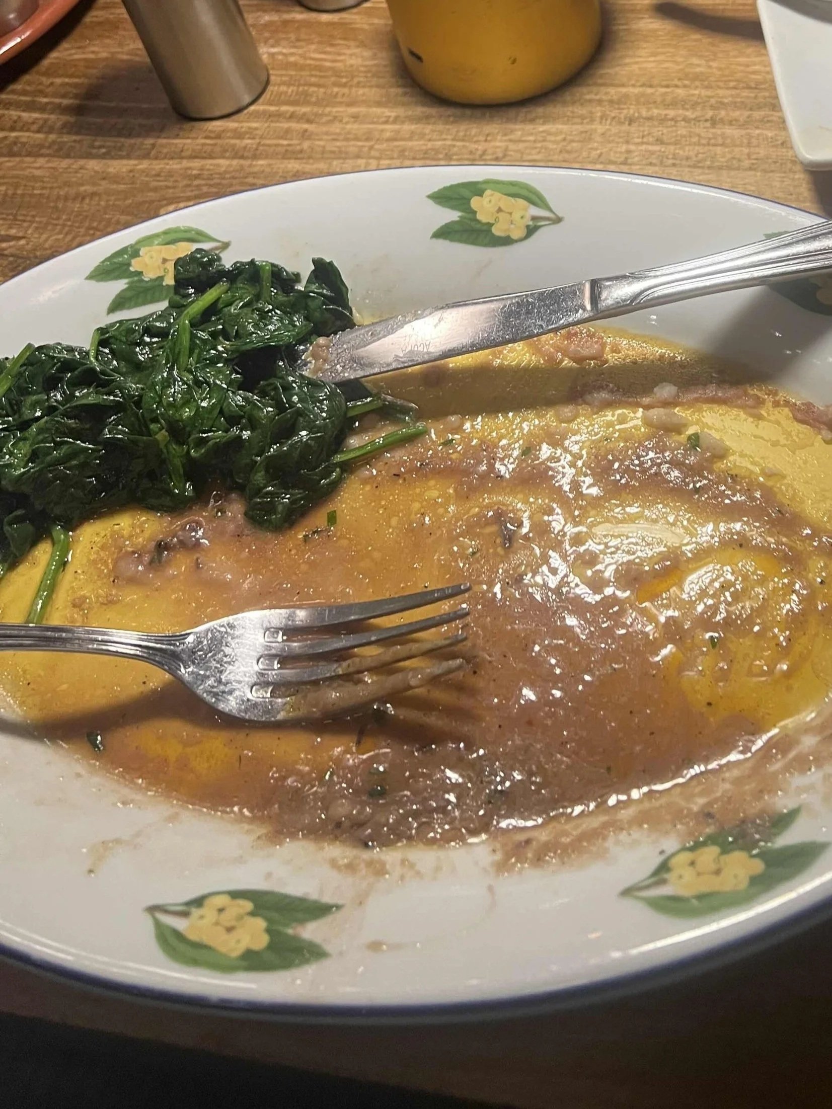 SOMETIMES YOU CAN'T BELIEVE YOU ATE YOUR FOOD SO QUICK ,ITS ALMOST GONE !