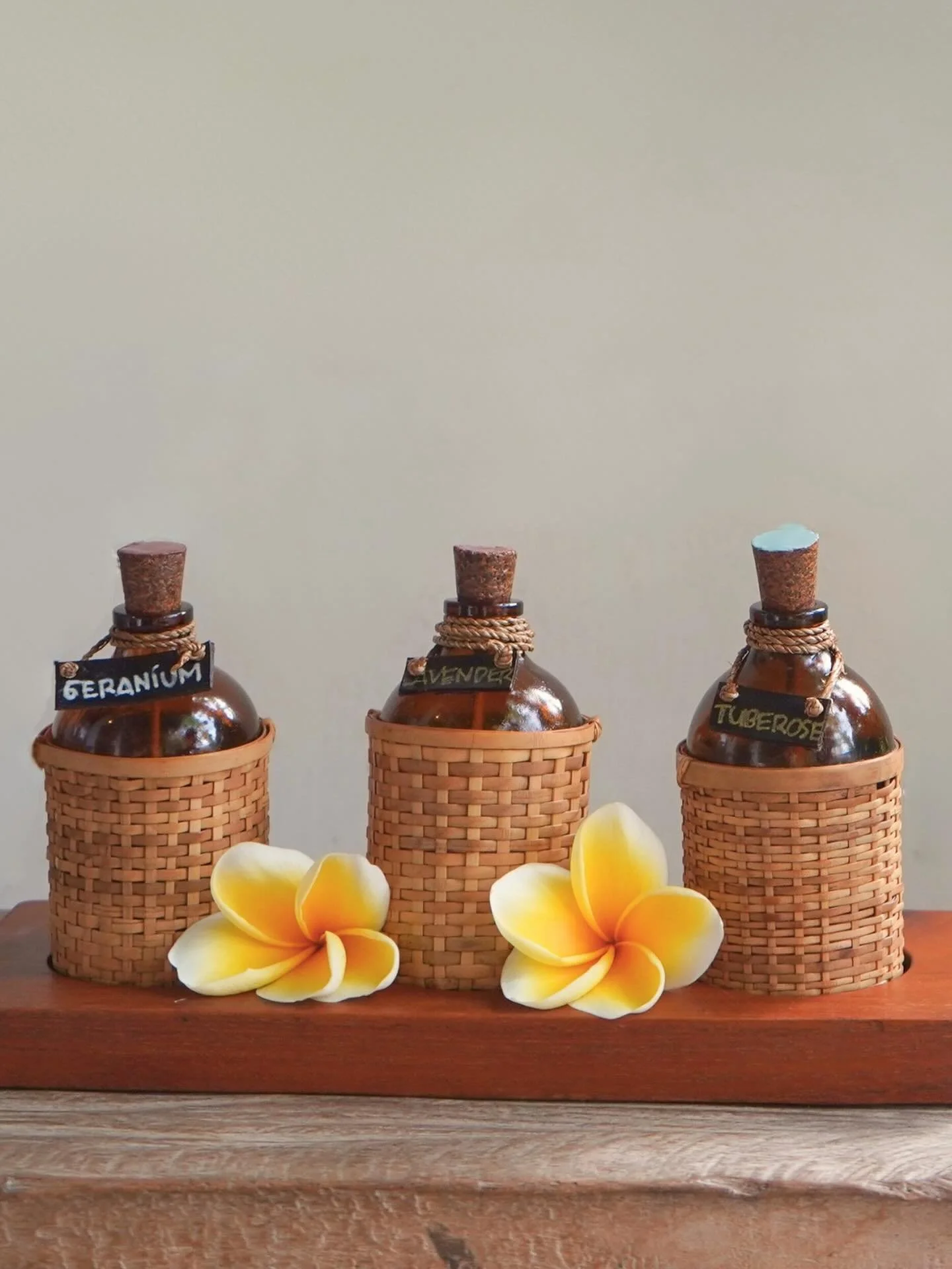 La&iuml;a Spa✨
Where calm begins and stress melts away.
Soft hands, warm oil, deep peace.

#LaiaSpa #SpaEscape #WellnessRetreat #InnerCalm