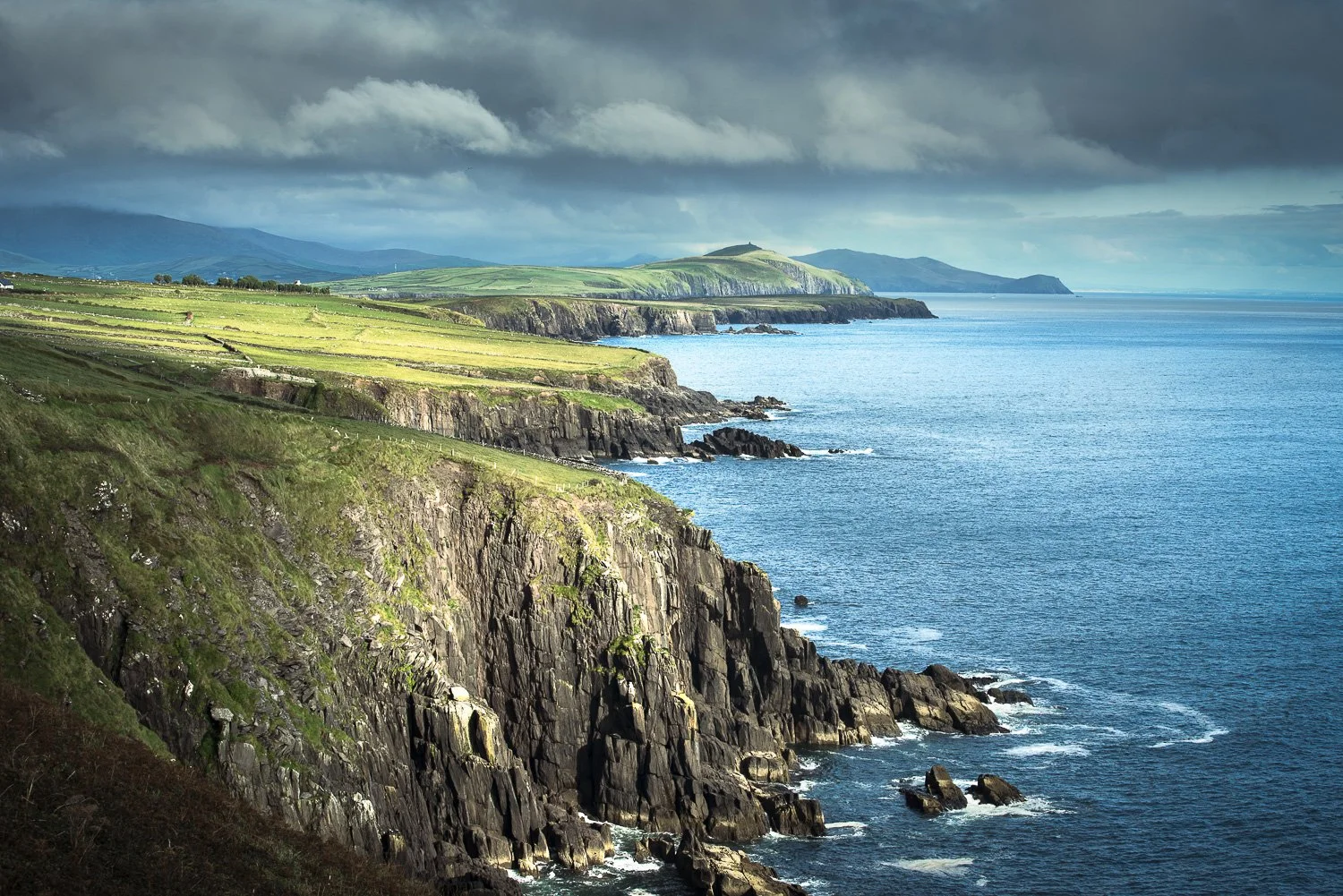 dingle-coastline-cliffs-kerry-ireland.jpg