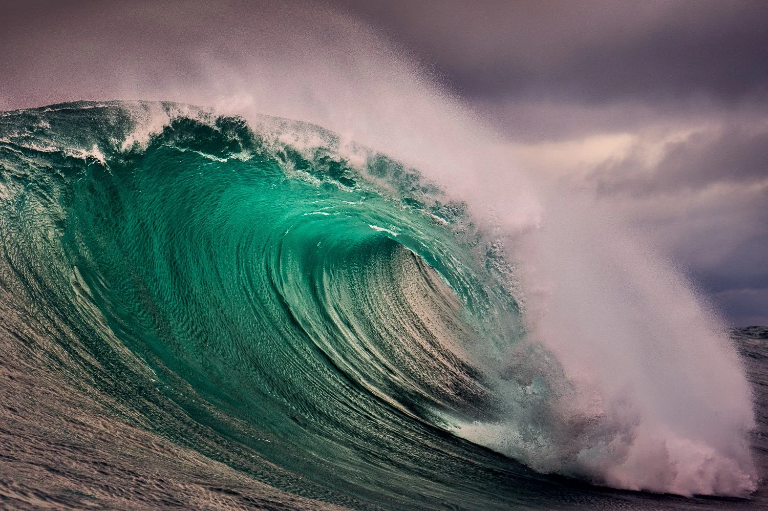 aileens-big-wave-barrel-cliffs-of-moher.jpg