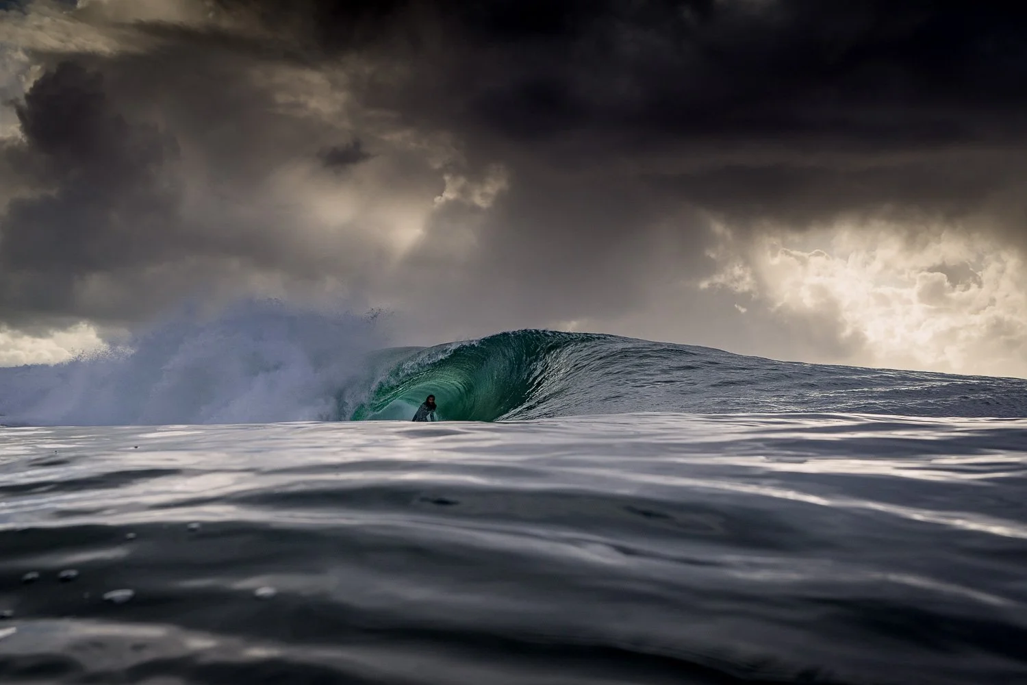 adrien-toyon-stormy-barrel-wave-surf-photography-ireland.jpg
