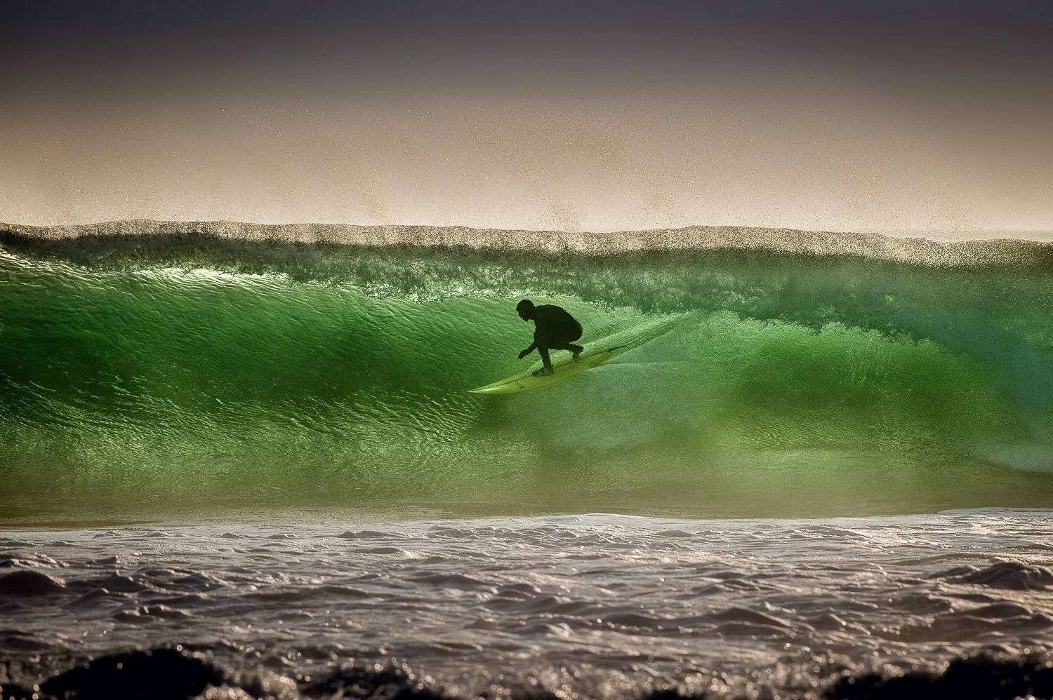 clean-green-wave-surfing-action-crab-island-ireland.jpg