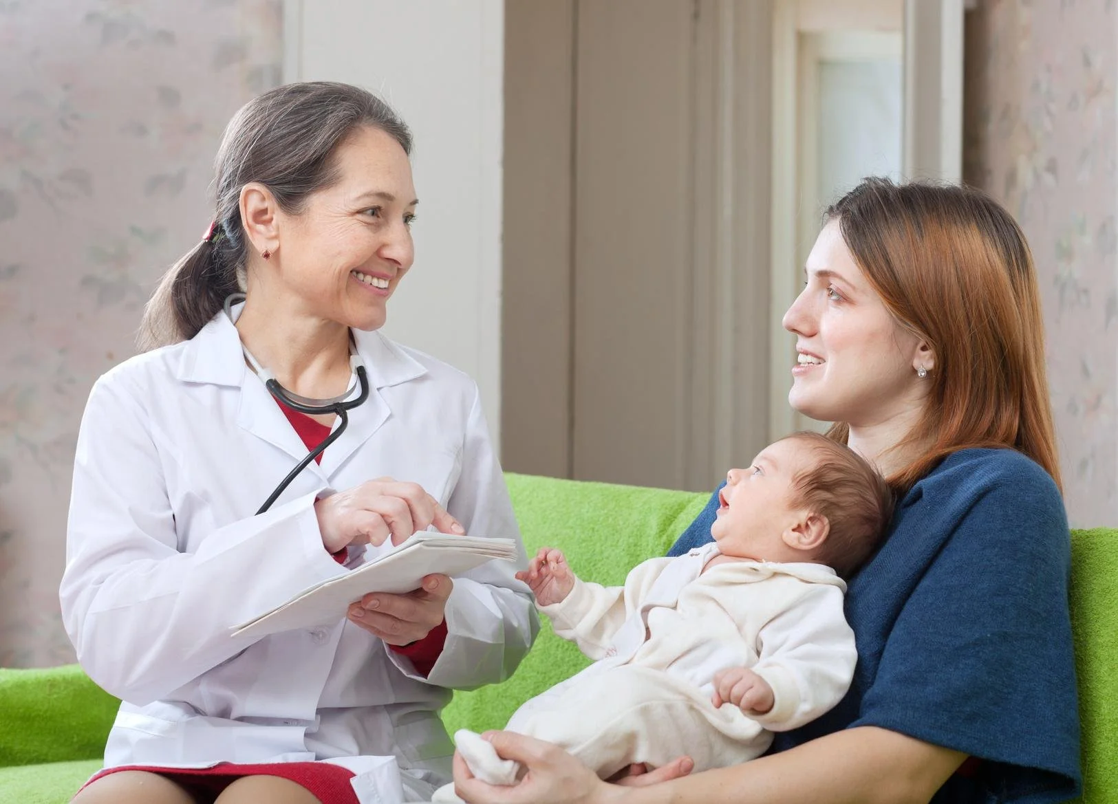 Why Choose British-Led Postnatal Care at Home in Dubai
