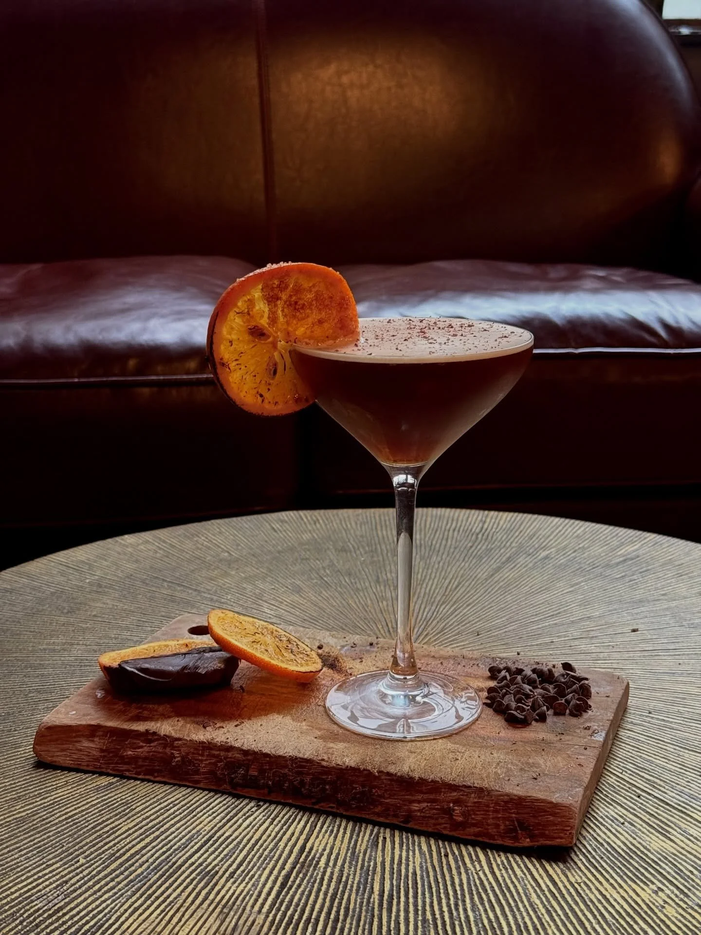 Only a few days left to come try our April cocktail: the Velours d’Agrumes 🍊  Homemade chocolate syrup, orange juice, and lemon purée… come try it before it’s