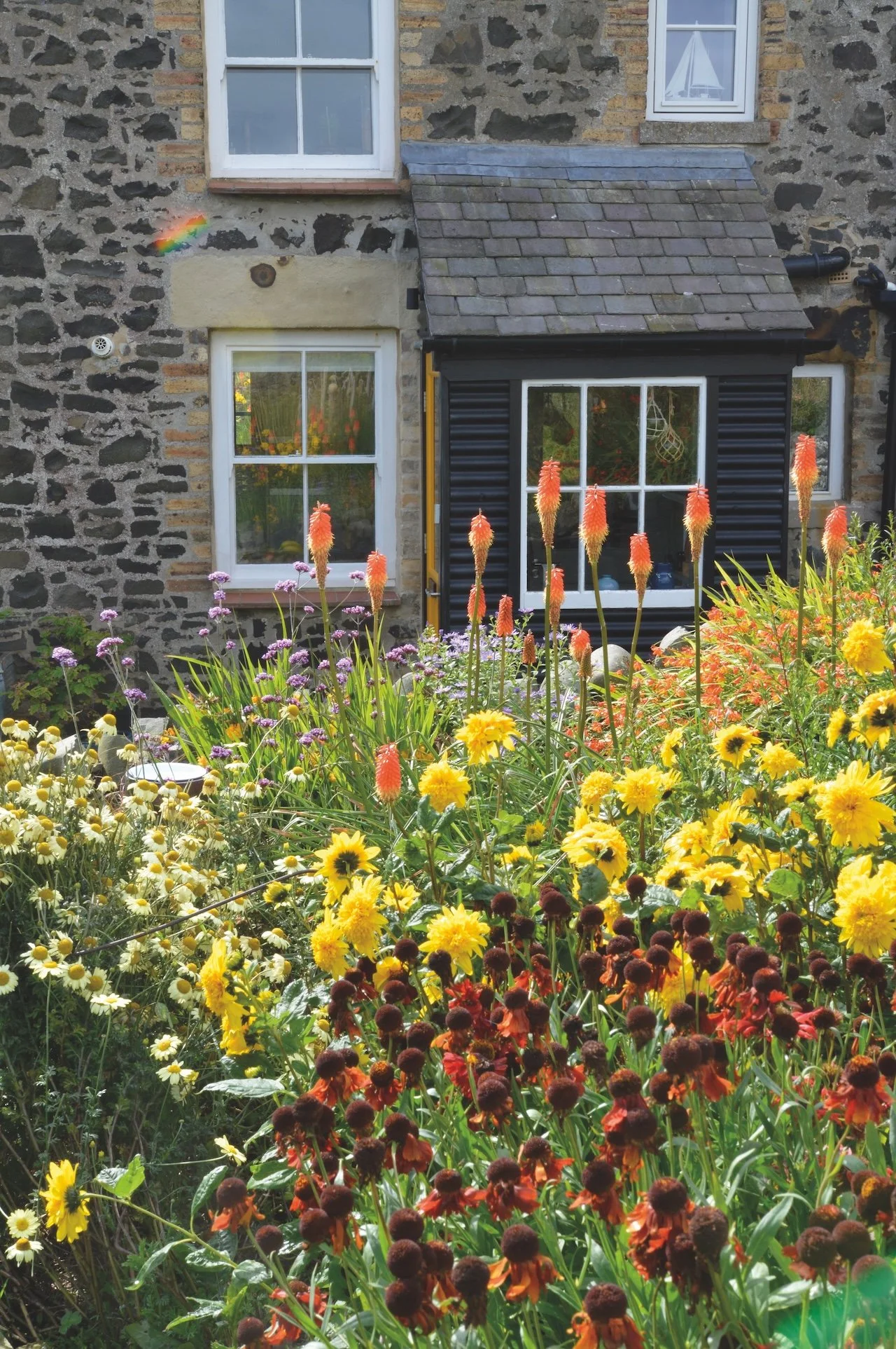 Vibrant planting at 1 Chapel Row, Craster.JPG