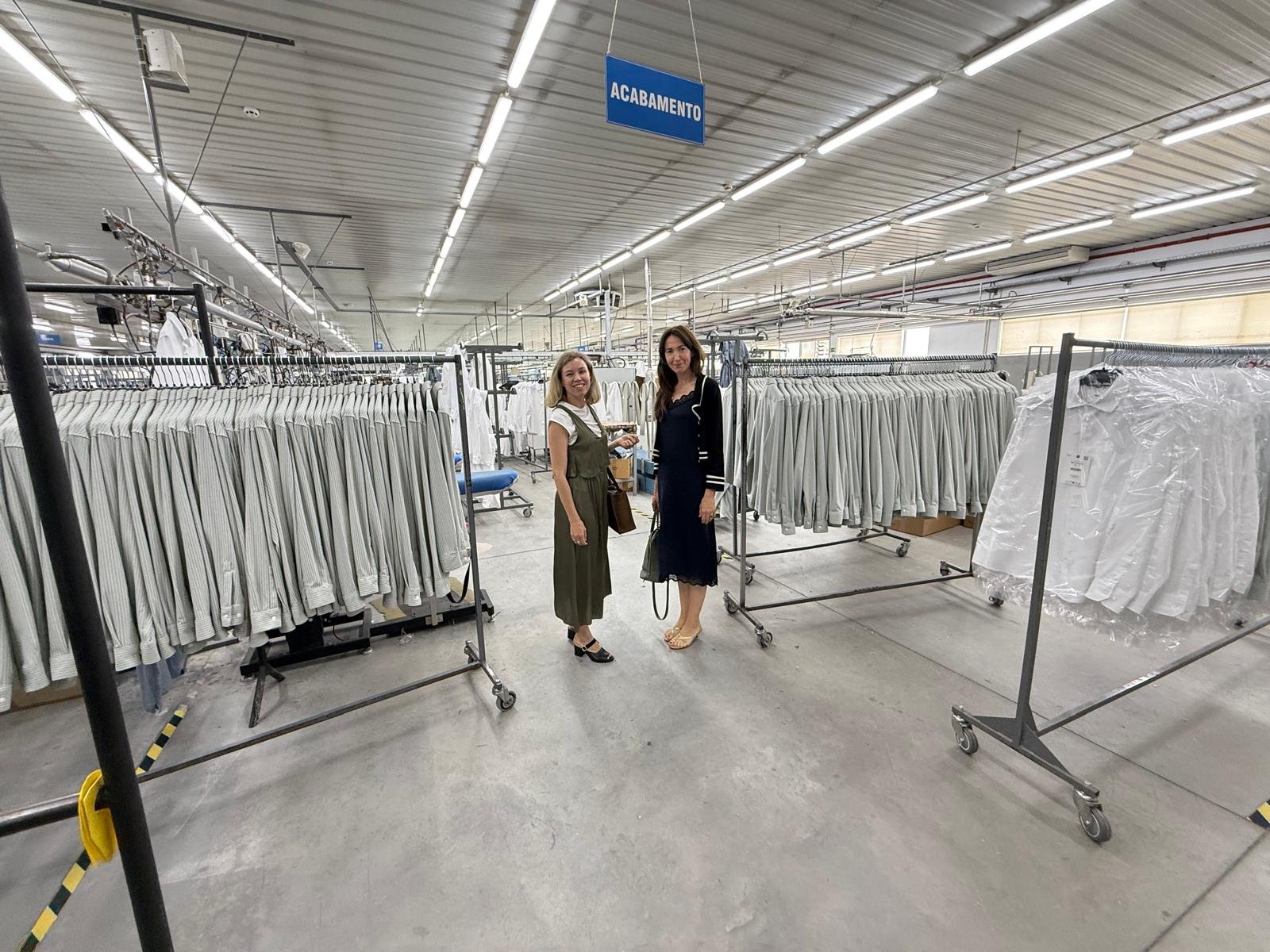 founders Jori Spitz & Christa Gray-Nooitgedagt at the atelier in Portugal.