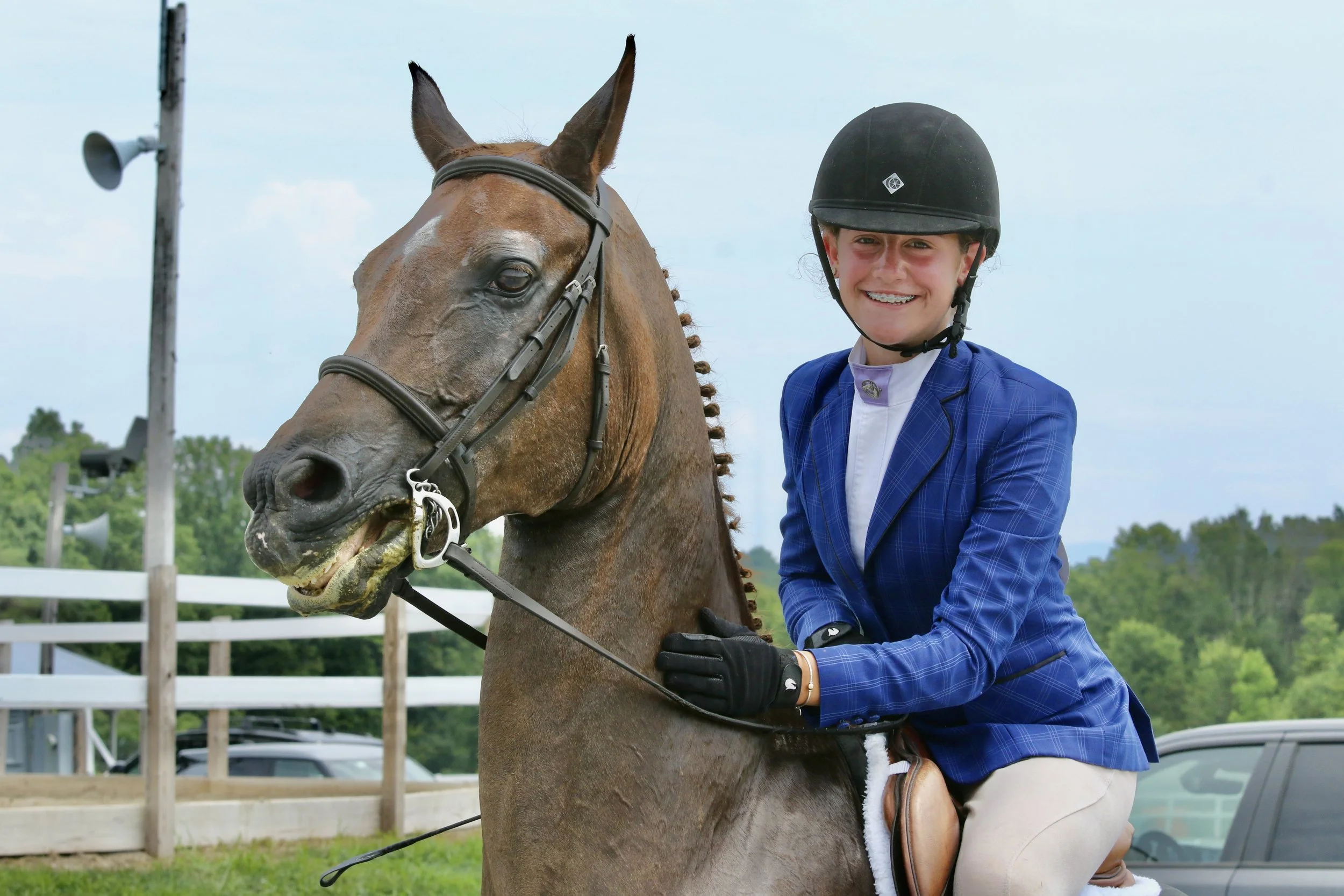 Maria+Audet,+13,+of+Orwell,+congratulates+Sir+Paterick+Rigel+after+their+ride+in+the+junior+trail+event_.jpg
