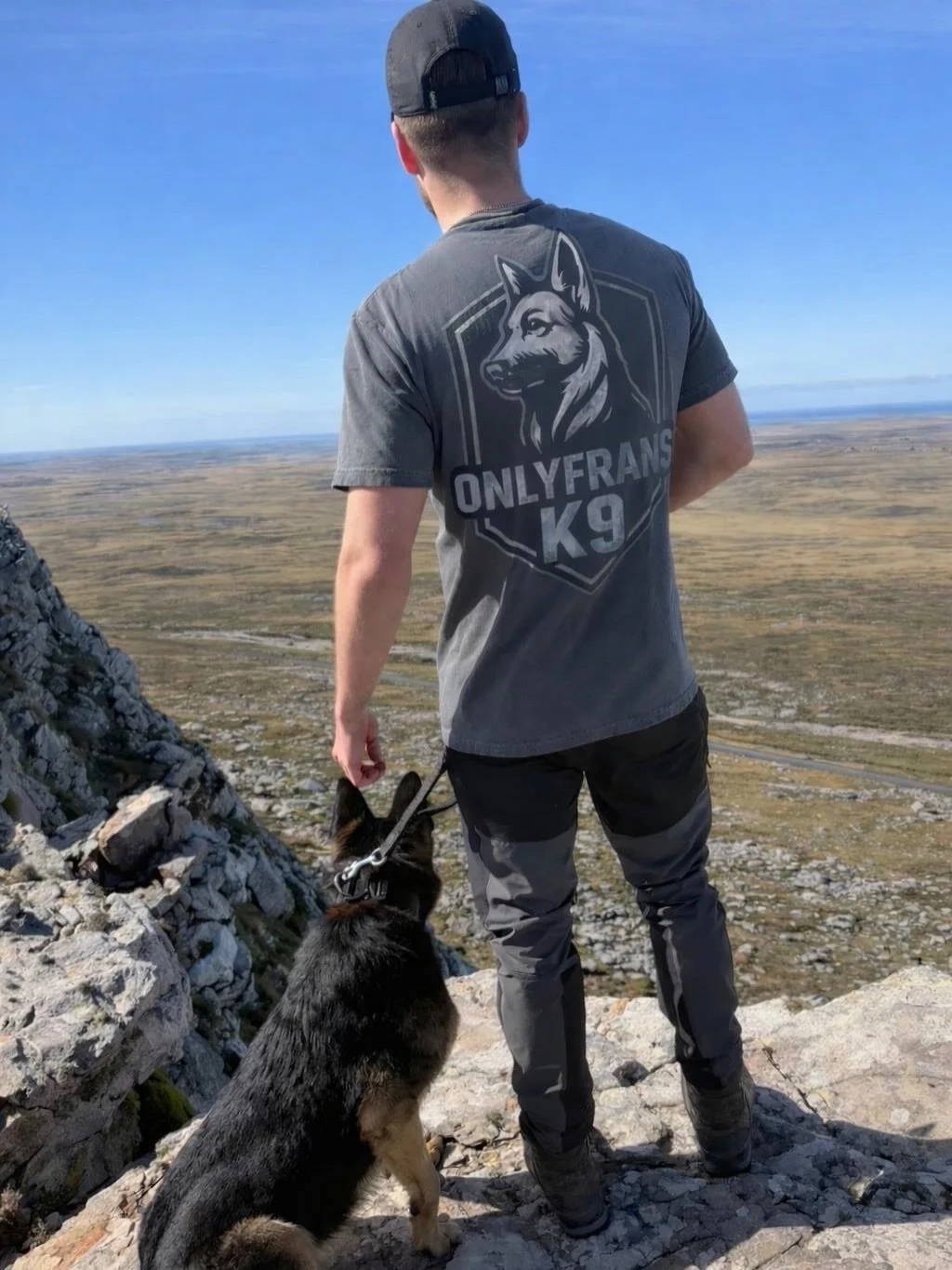 OnlyFransK9 T shirts in the wild&hellip;From The Falklands, to Mt Fuji and most recently the trial field! 

Link in bio if you want one!
