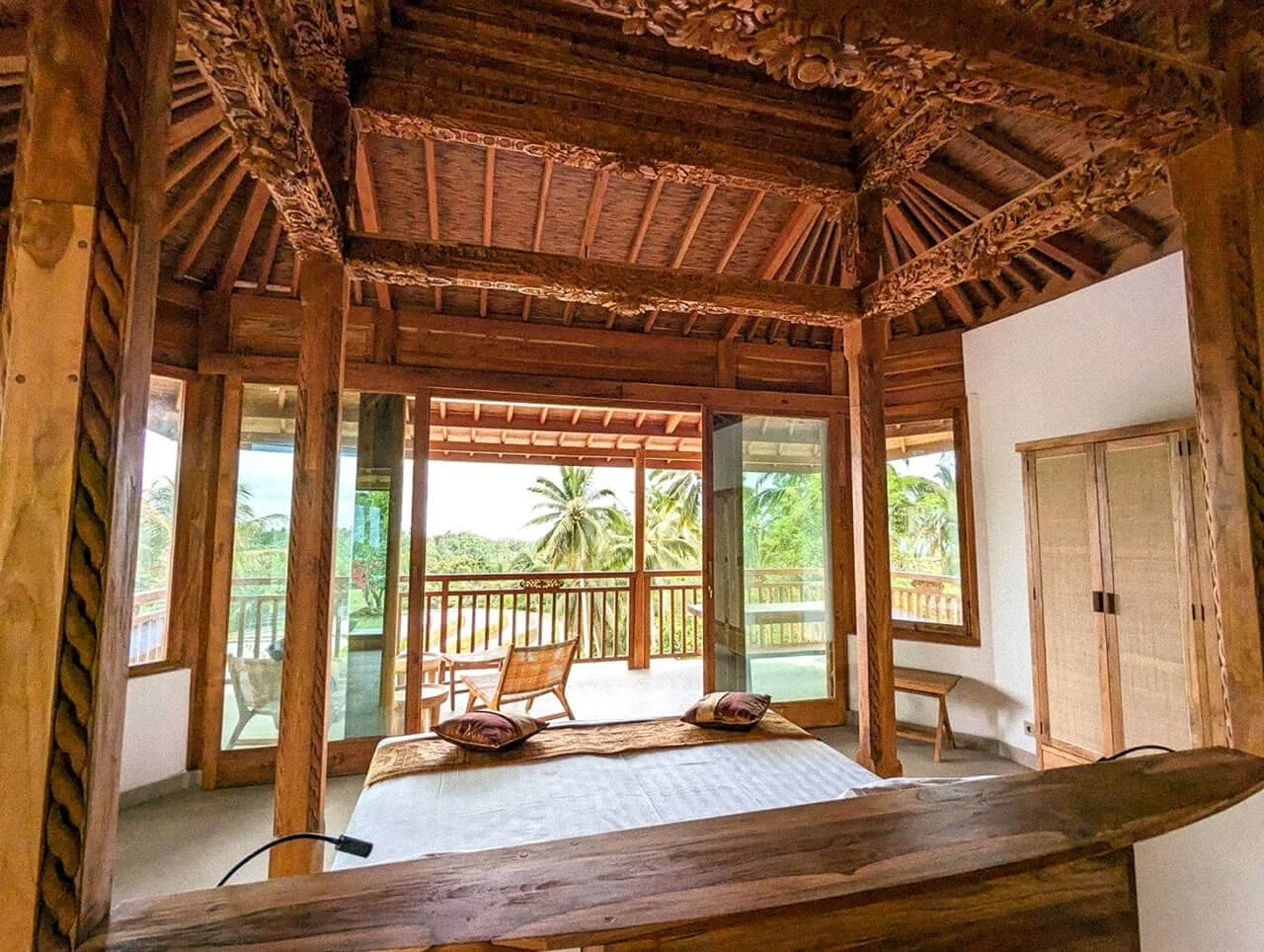 Puri-Dajuma-Terrace-Eco-Lodge-Spa-Bali-Joglos-Bedroom-Detail-3-1415x1066.jpg
