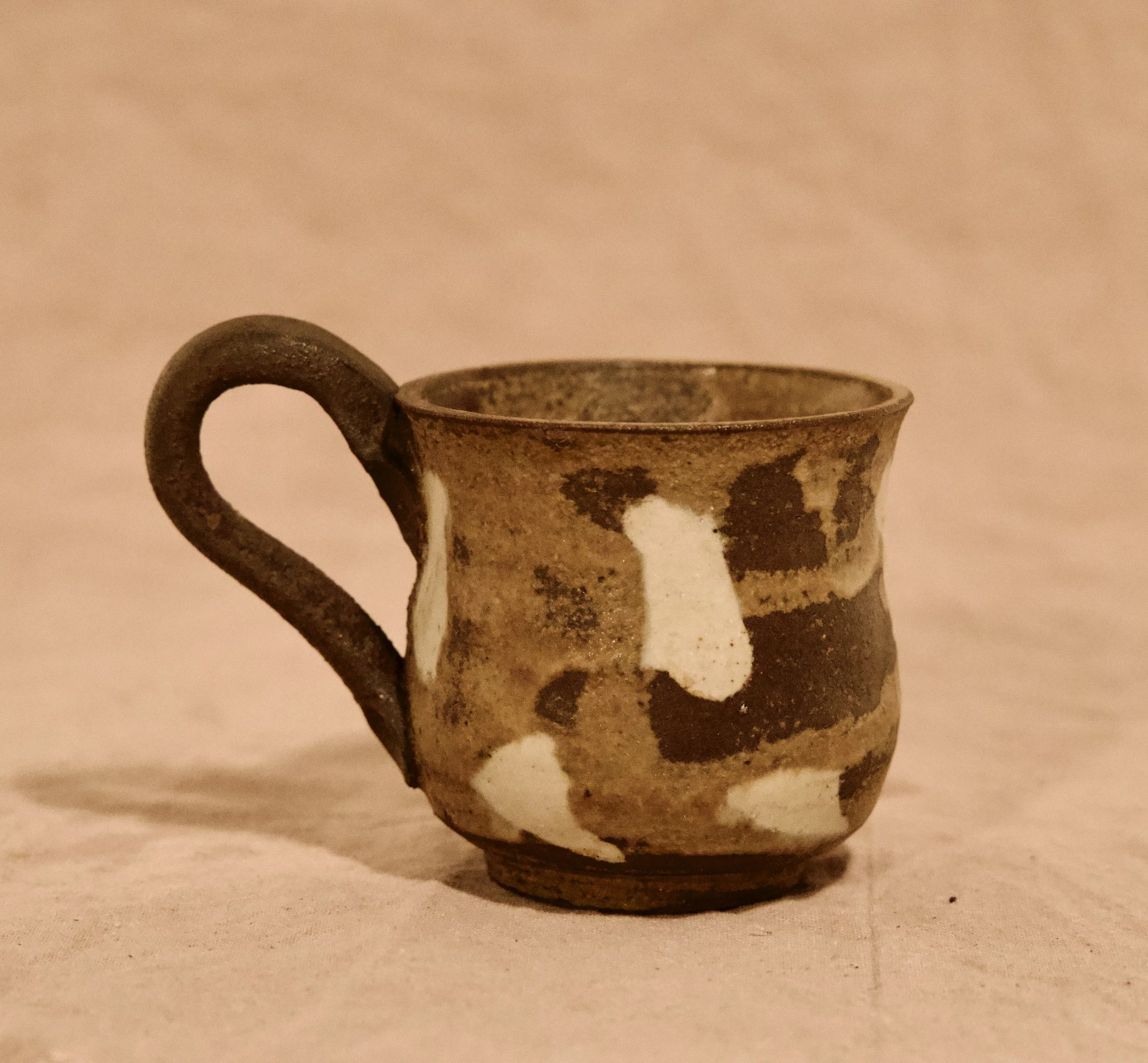Mug with handle