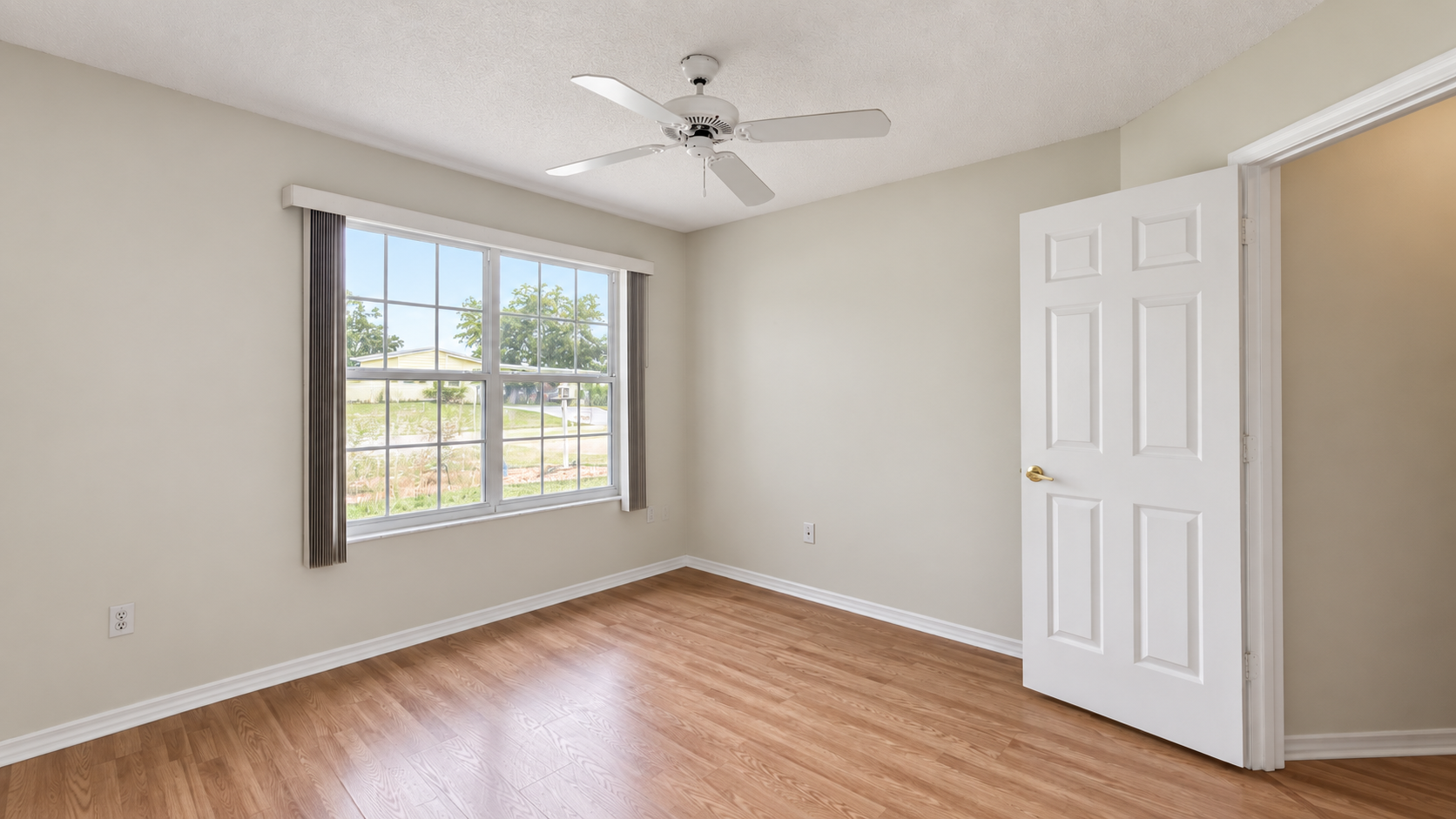 34 - Bedroom 2.jpg