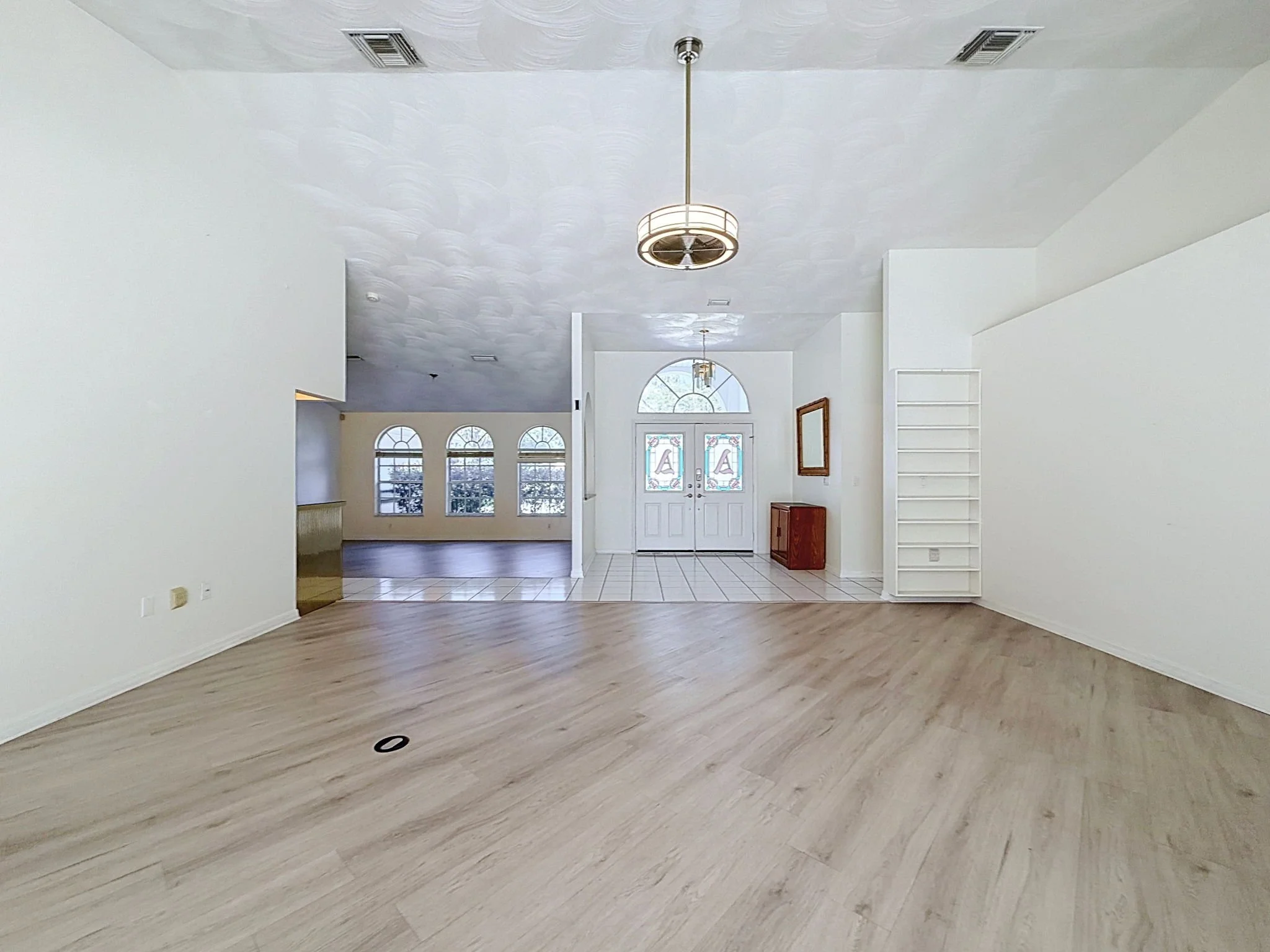 22-web-or-mls-10074-Sleepy-Willow-Ct-13.jpg