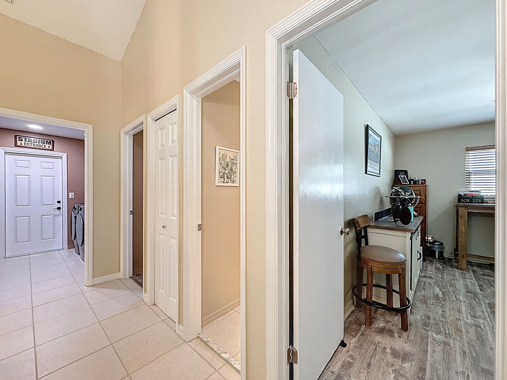 47-web-or-mls-1604-Gulf-Beach-Blvd-35.jpg