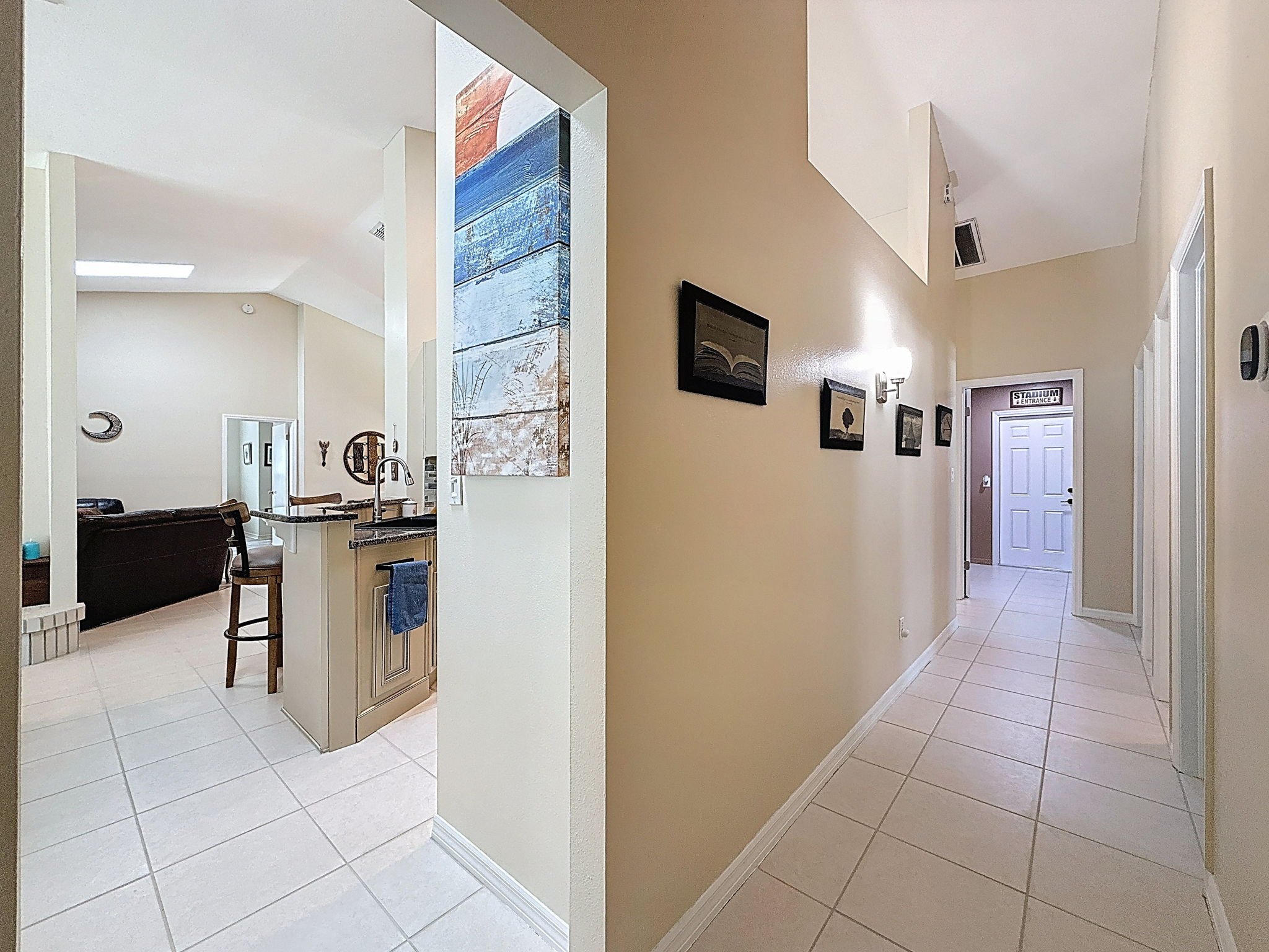 41-web-or-mls-1604-Gulf-Beach-Blvd-29.jpg
