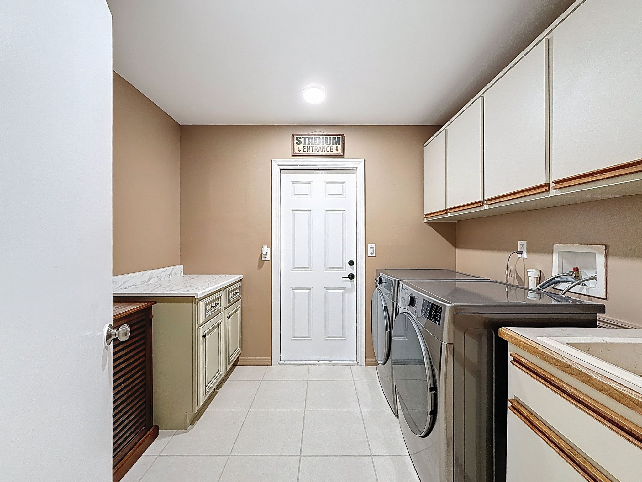 56-web-or-mls-1604-Gulf-Beach-Blvd-54.jpg